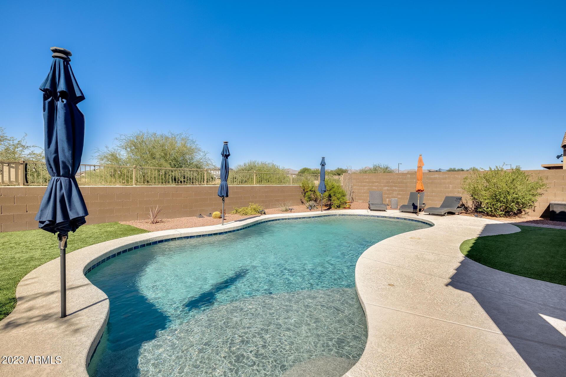 346 S 192ND Drive