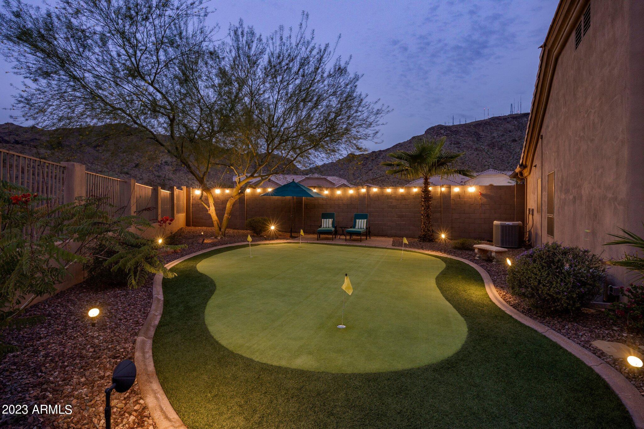 753 E DESERT FLOWER Lane