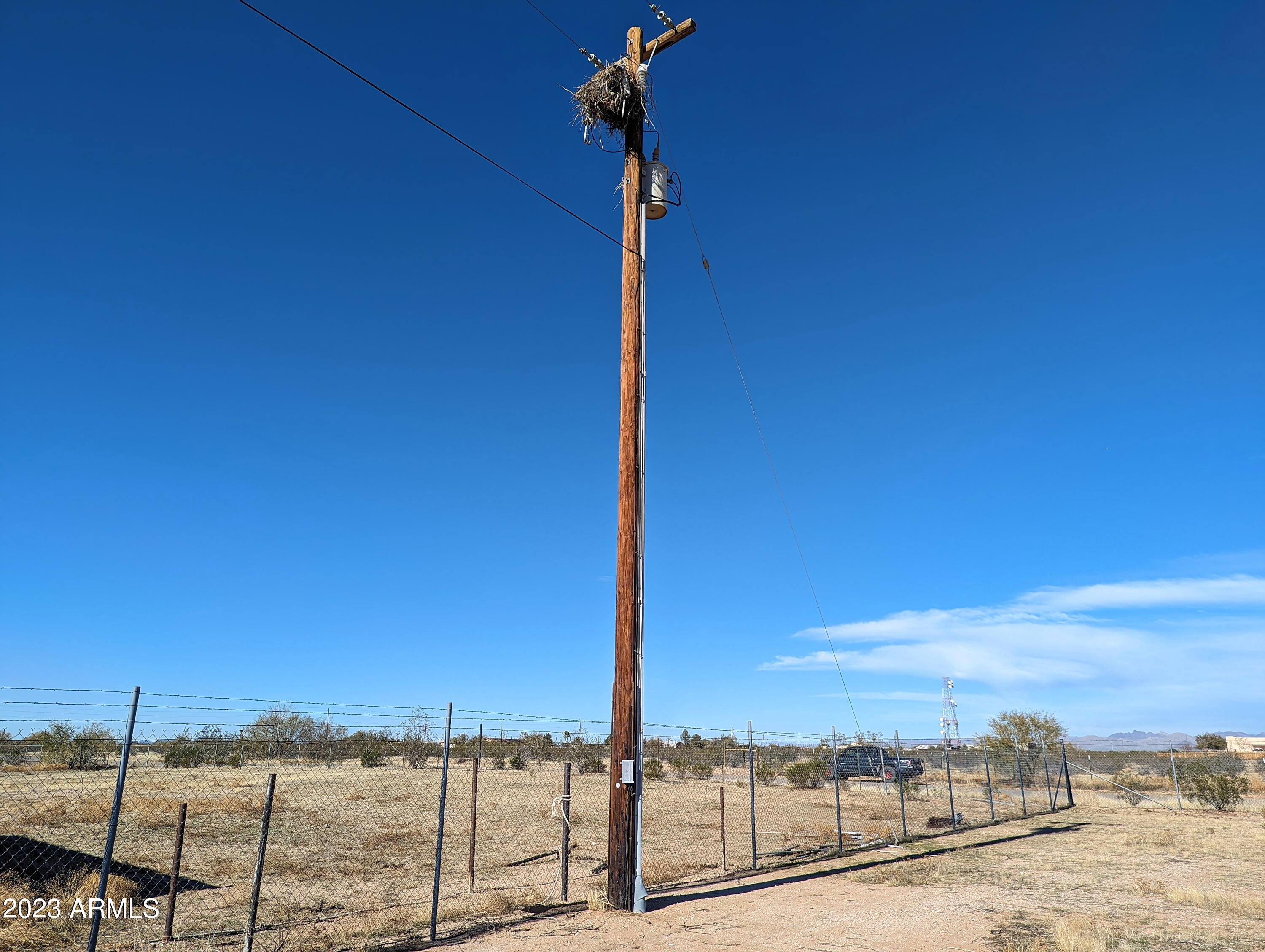 19149 W ROADRUNNER Road, -