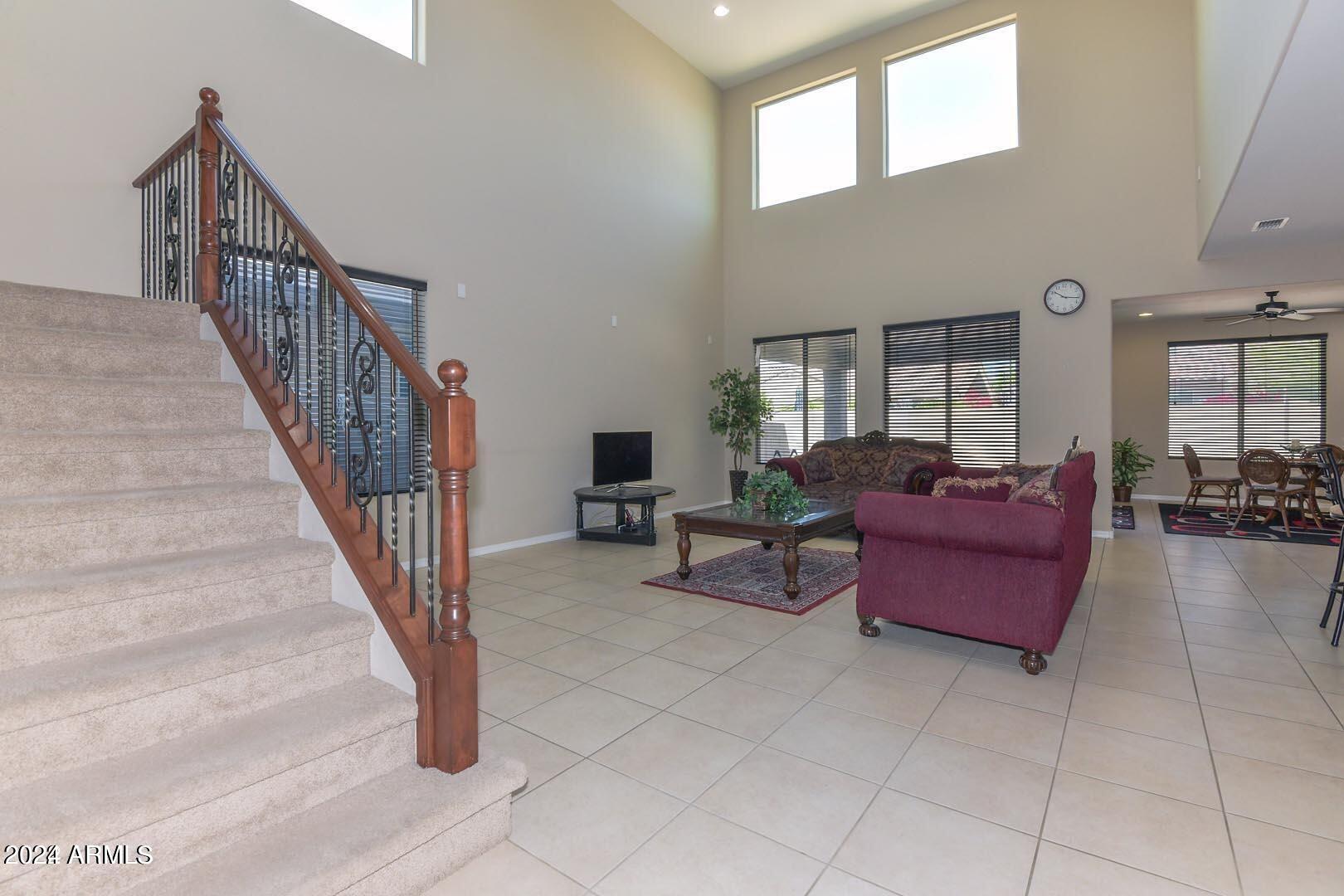 10742 W PRICKLY PEAR Trail
