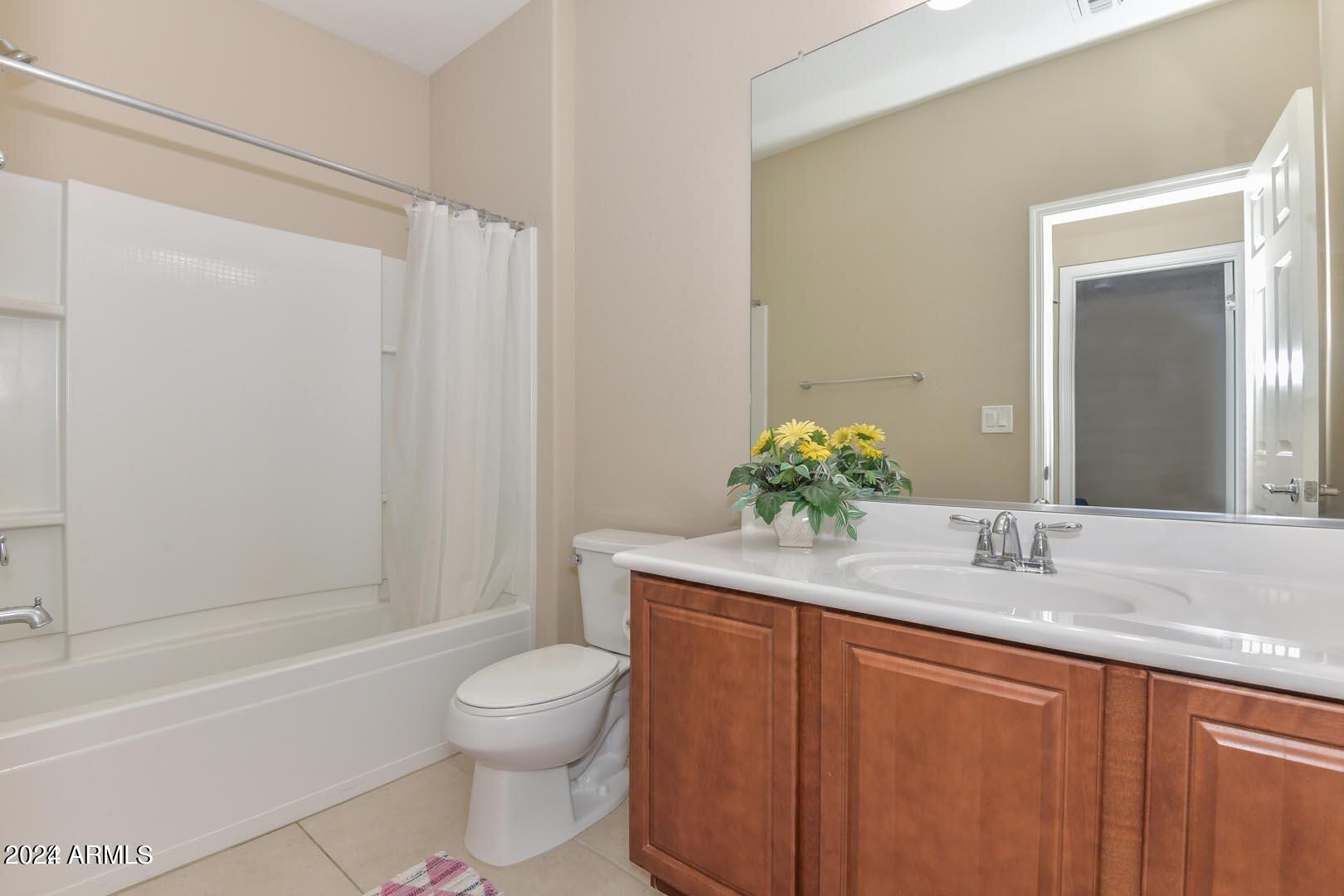 10742 W PRICKLY PEAR Trail