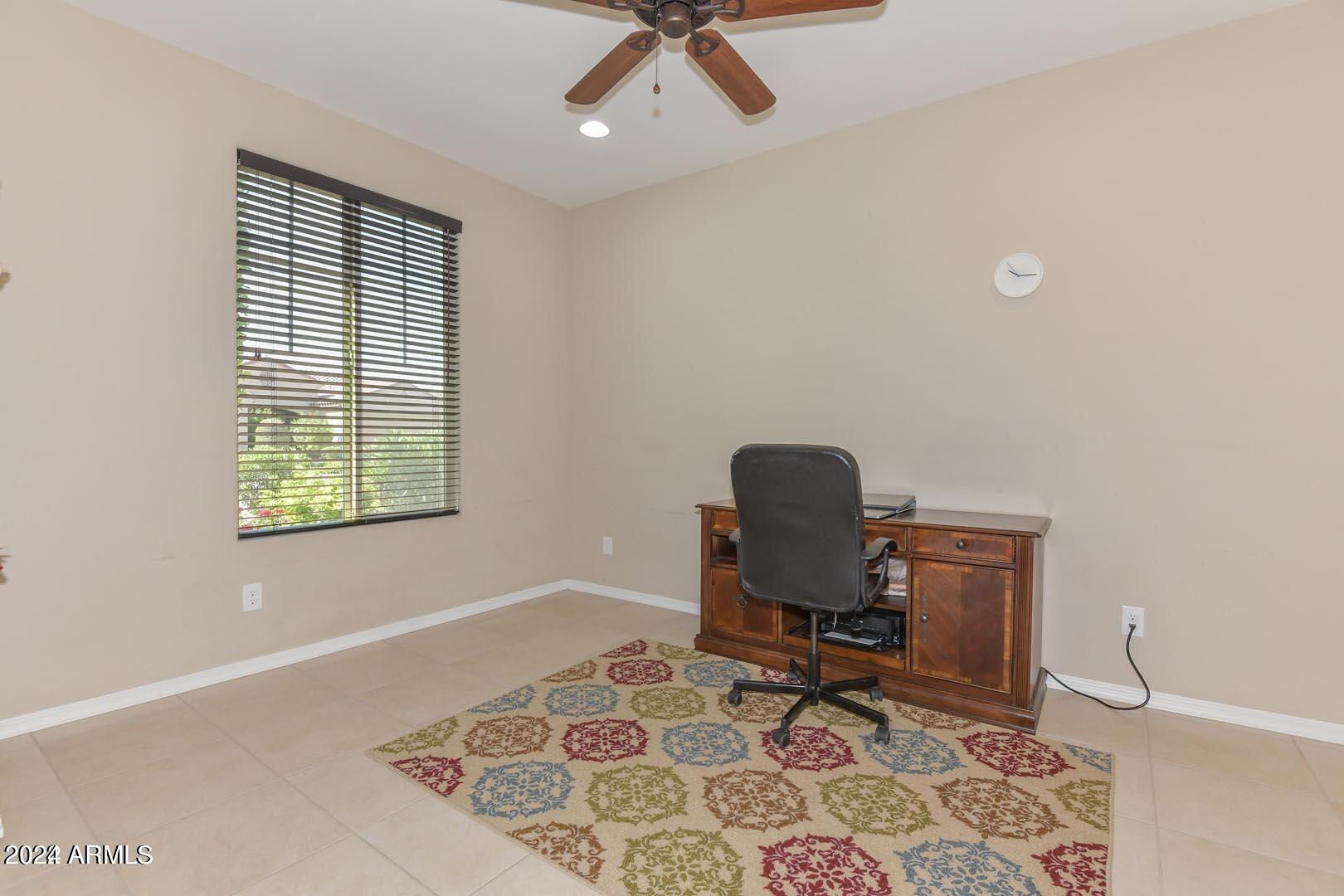 10742 W PRICKLY PEAR Trail