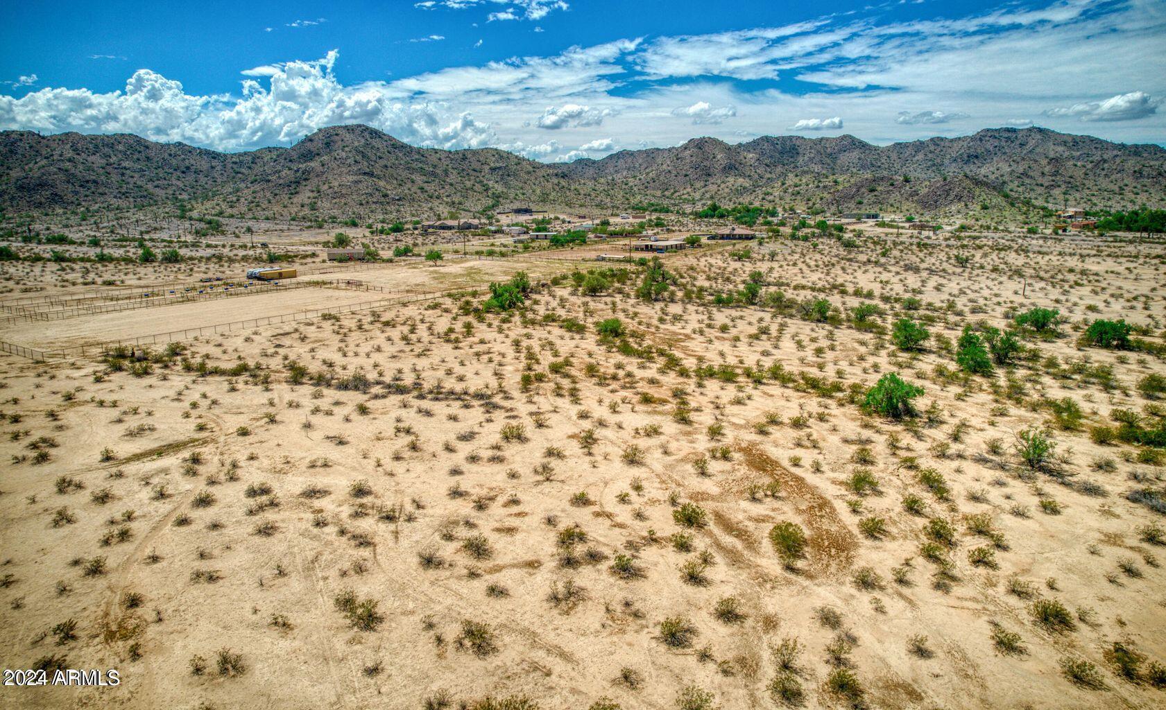 000 W Quail Run Road, -
