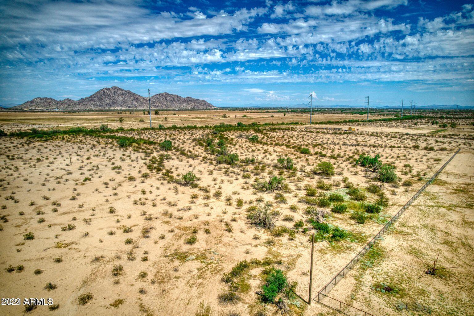 000 W Quail Run Road, -