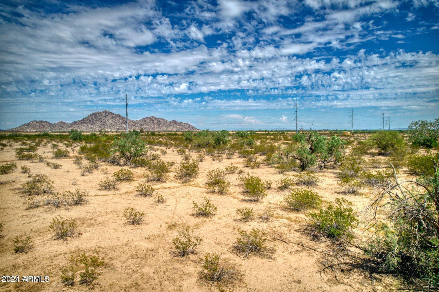 000 W Quail Run Road, -