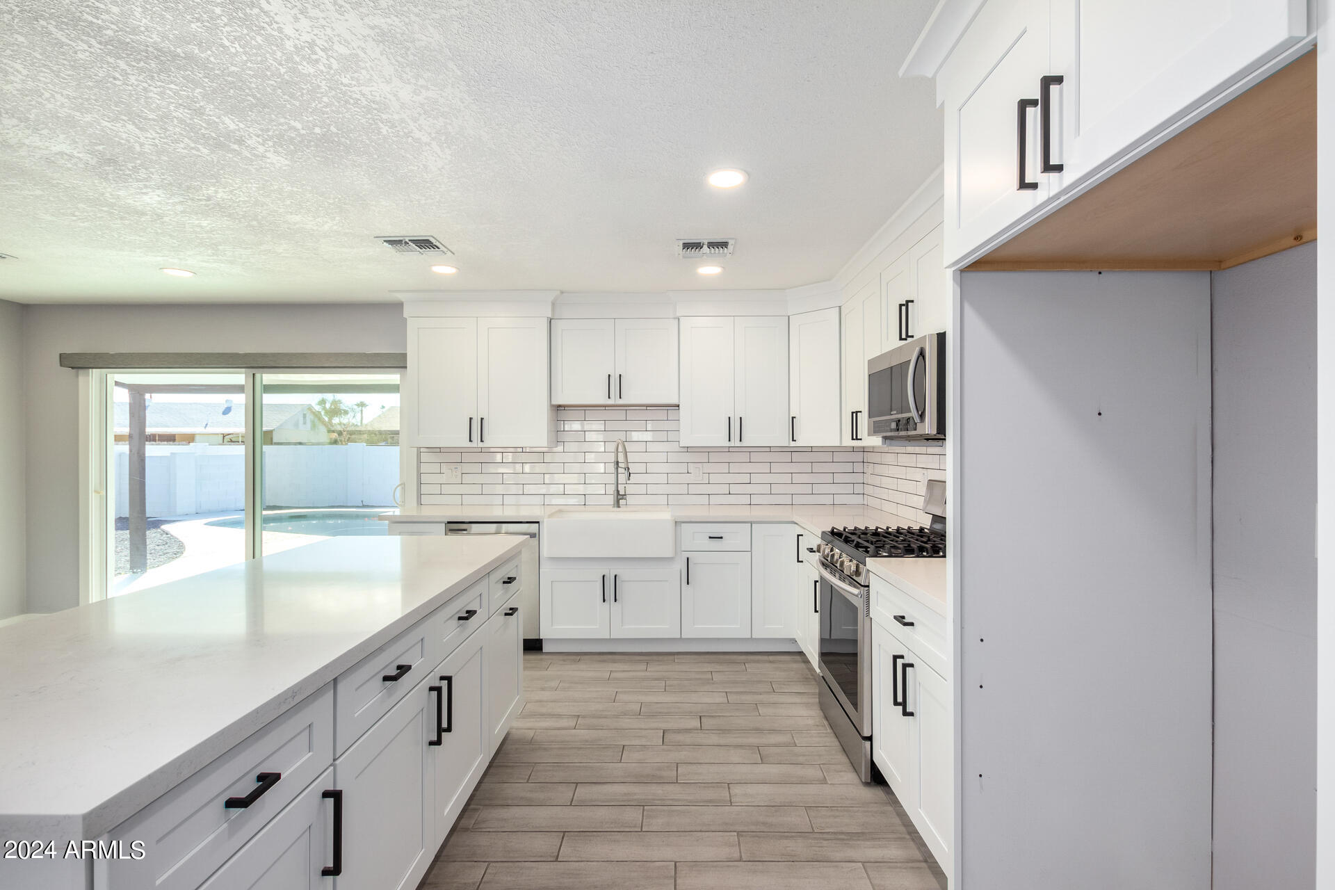 7823 E CYPRESS Street