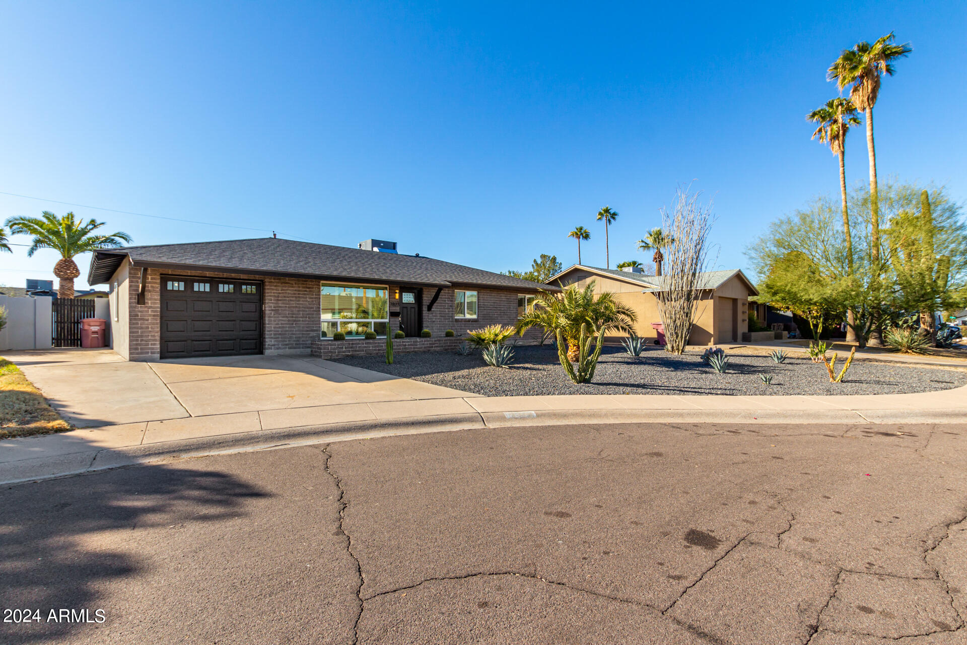 7823 E CYPRESS Street