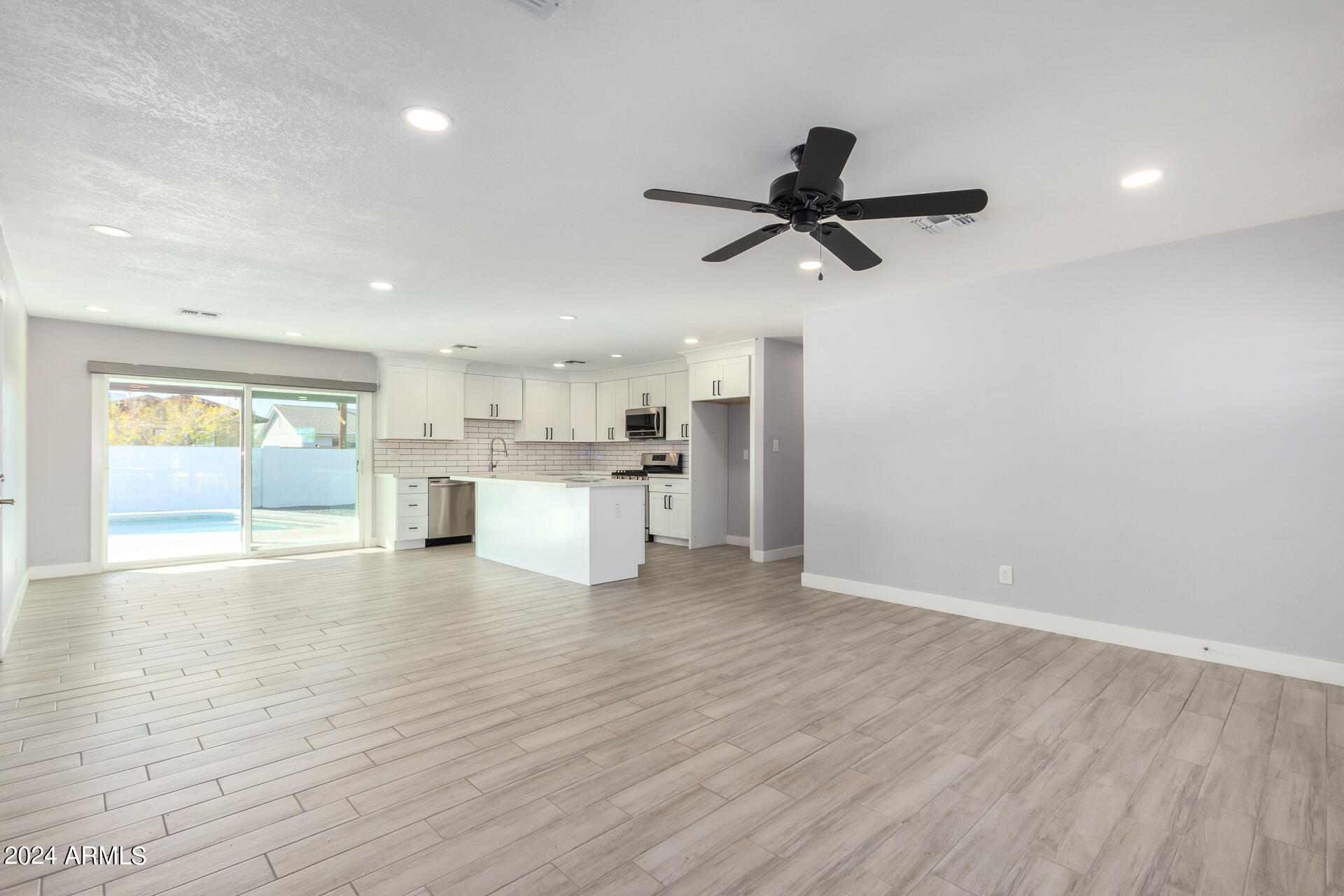 7823 E CYPRESS Street