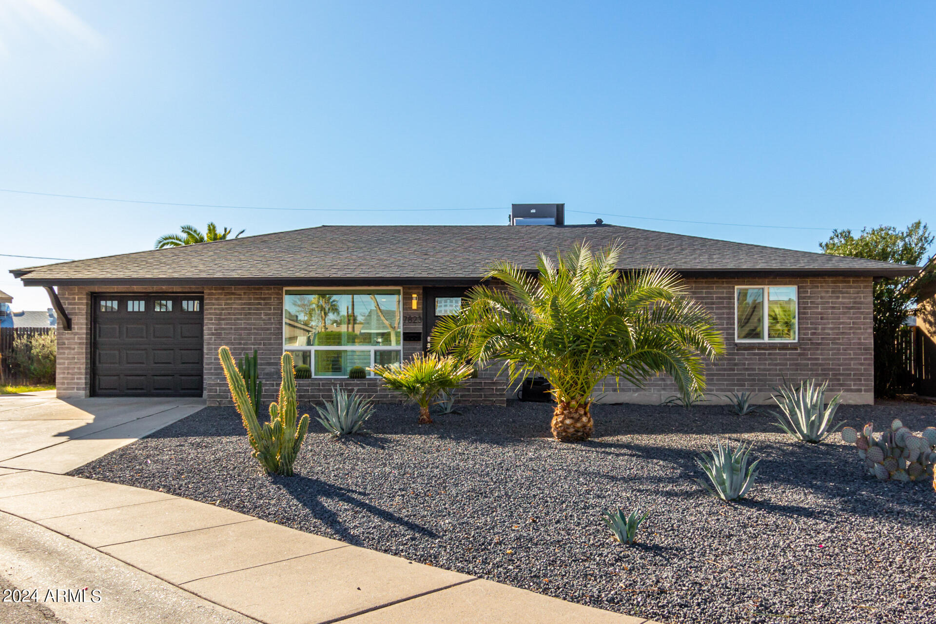 7823 E CYPRESS Street