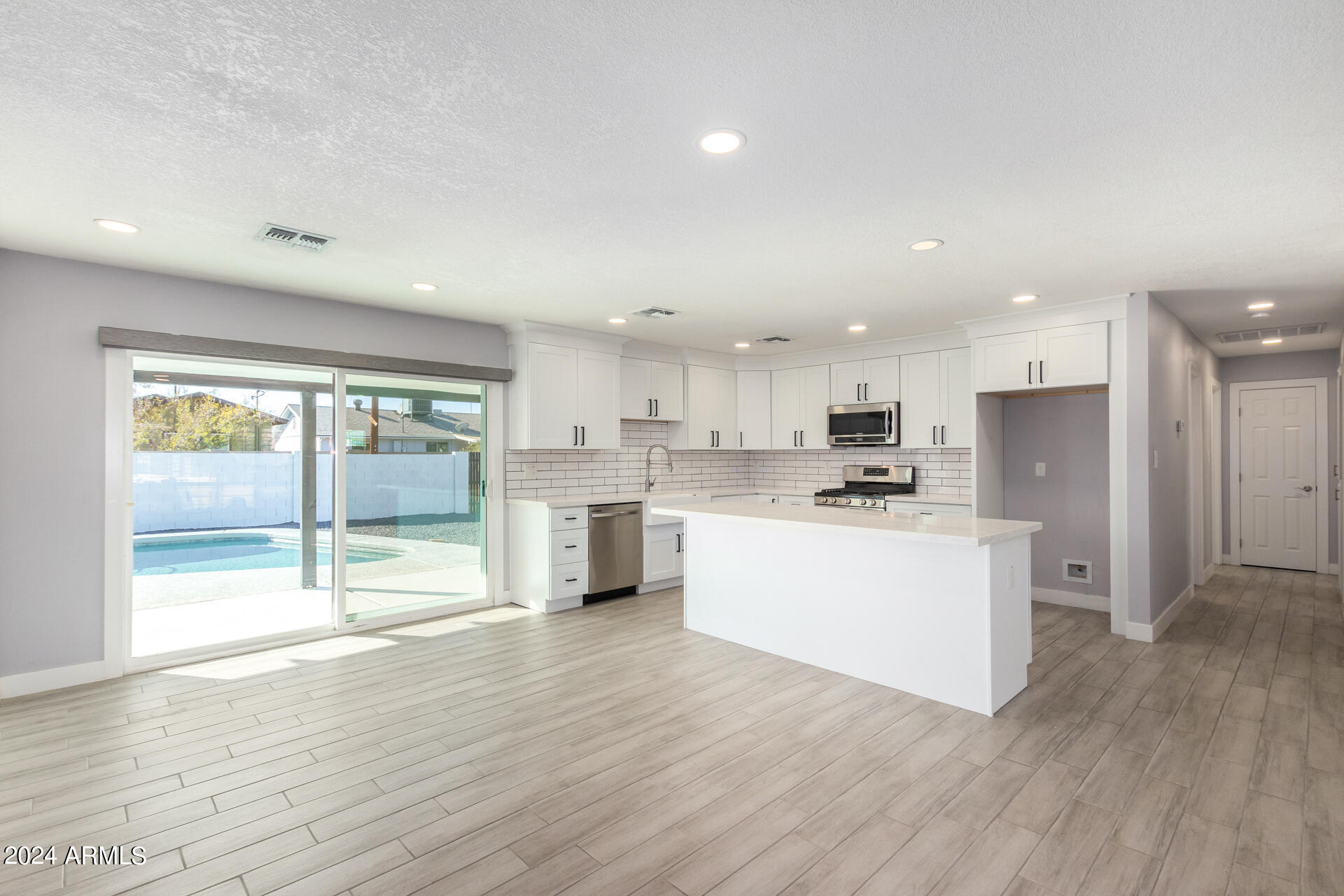 7823 E CYPRESS Street