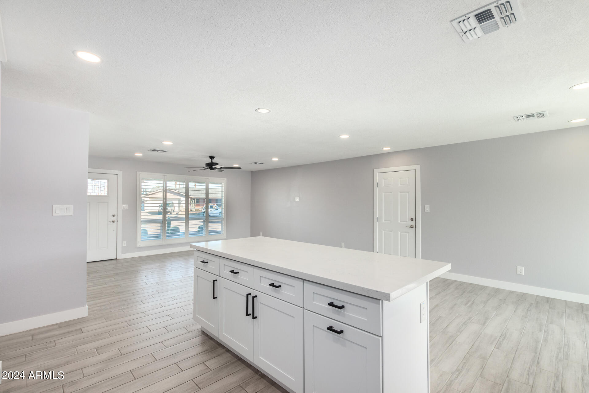 7823 E CYPRESS Street