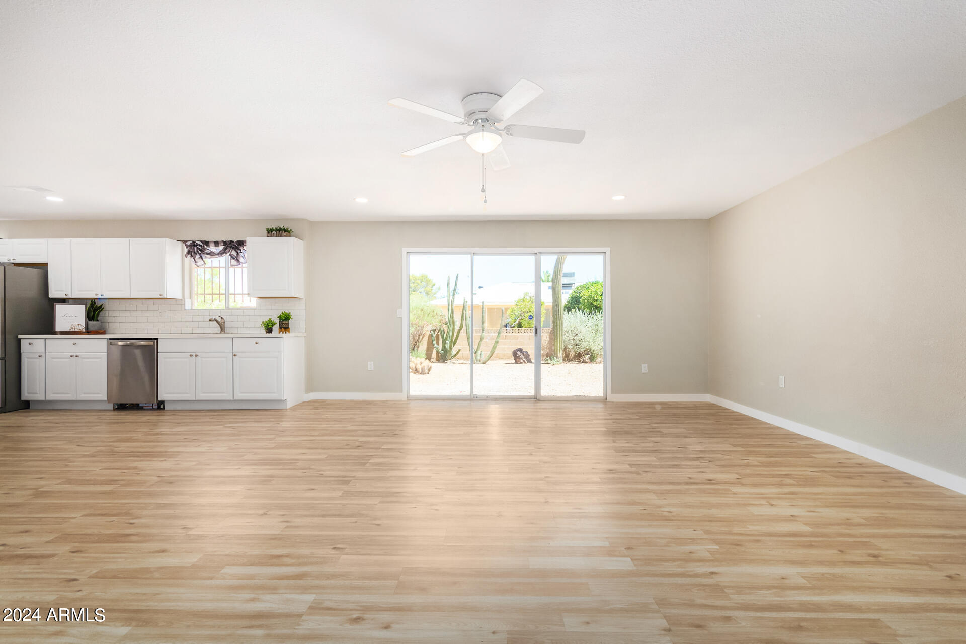 11088 W TIMBERLINE Drive