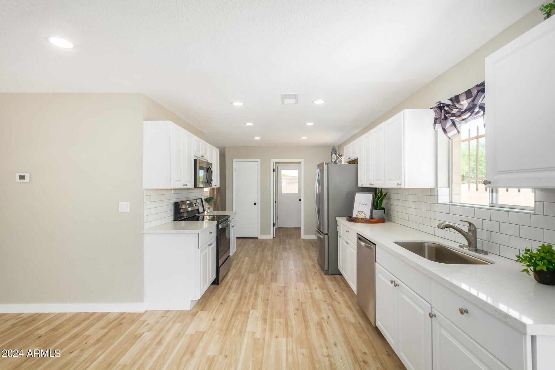 11088 W TIMBERLINE Drive