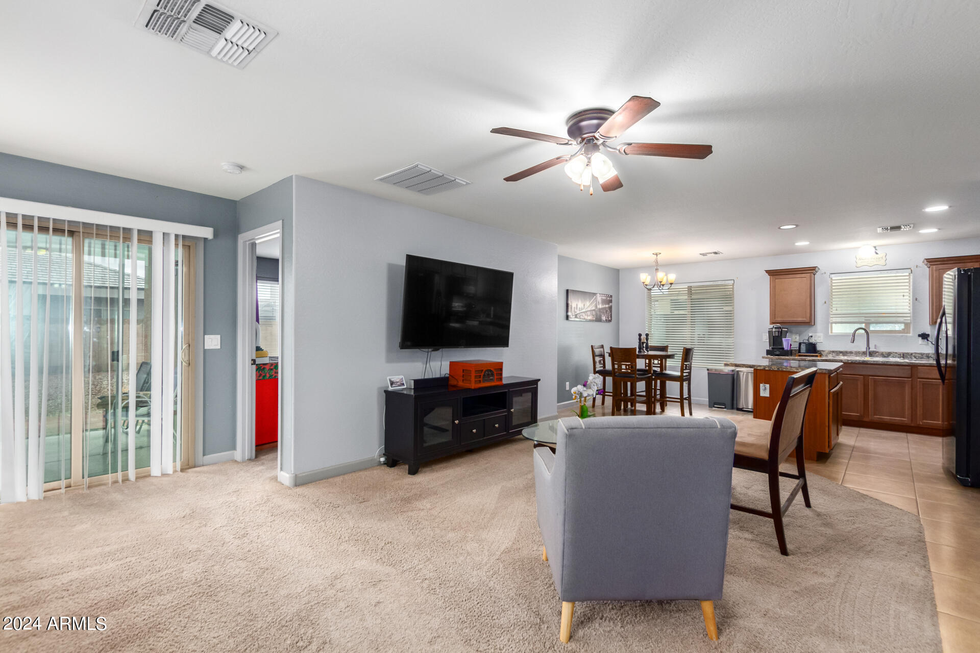 28555 N MOONSTONE Way