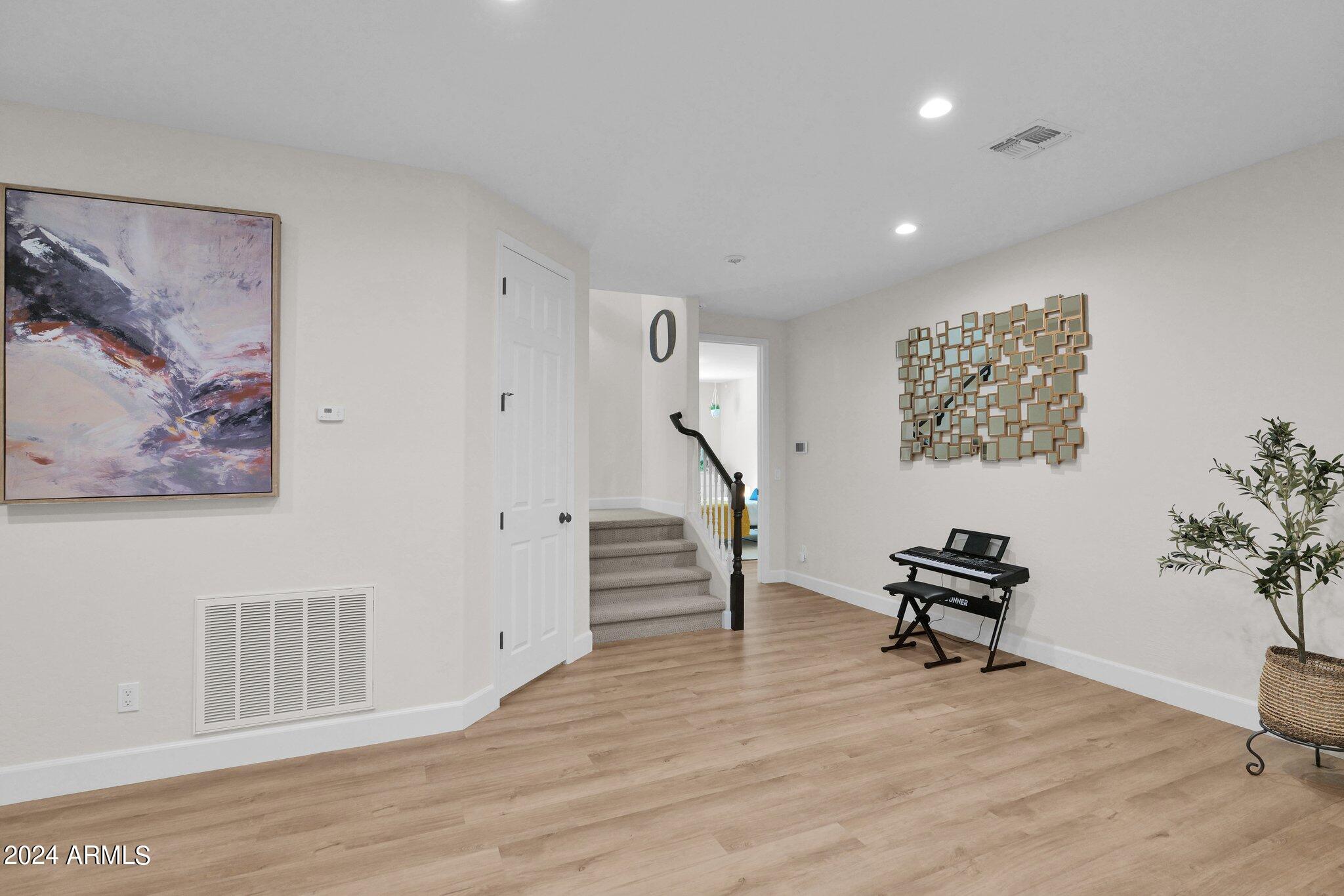 2517 S CONSTELLATION Way