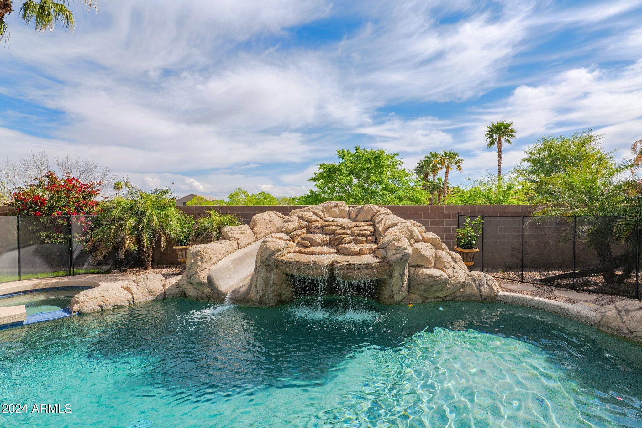 2517 S CONSTELLATION Way