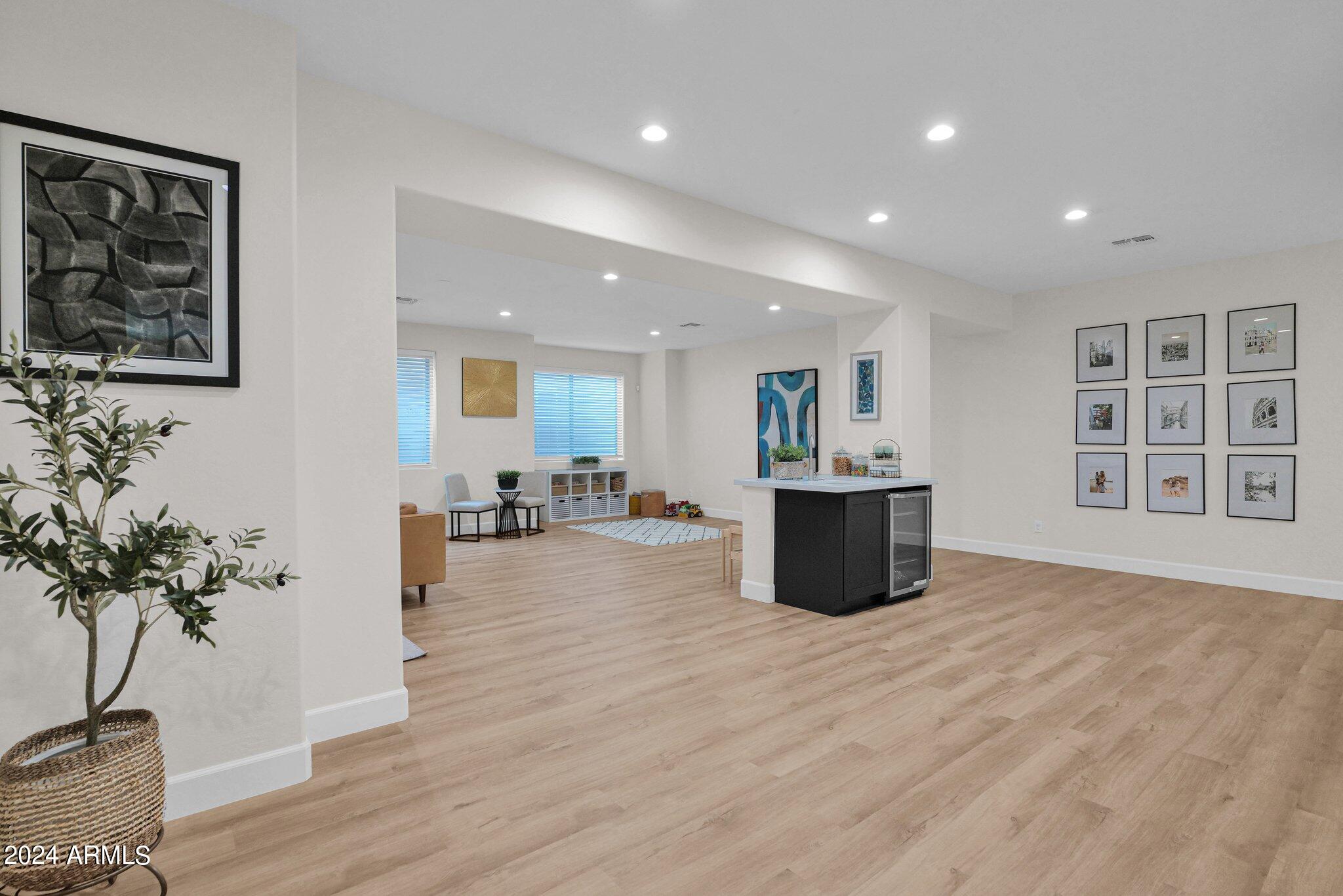 2517 S CONSTELLATION Way