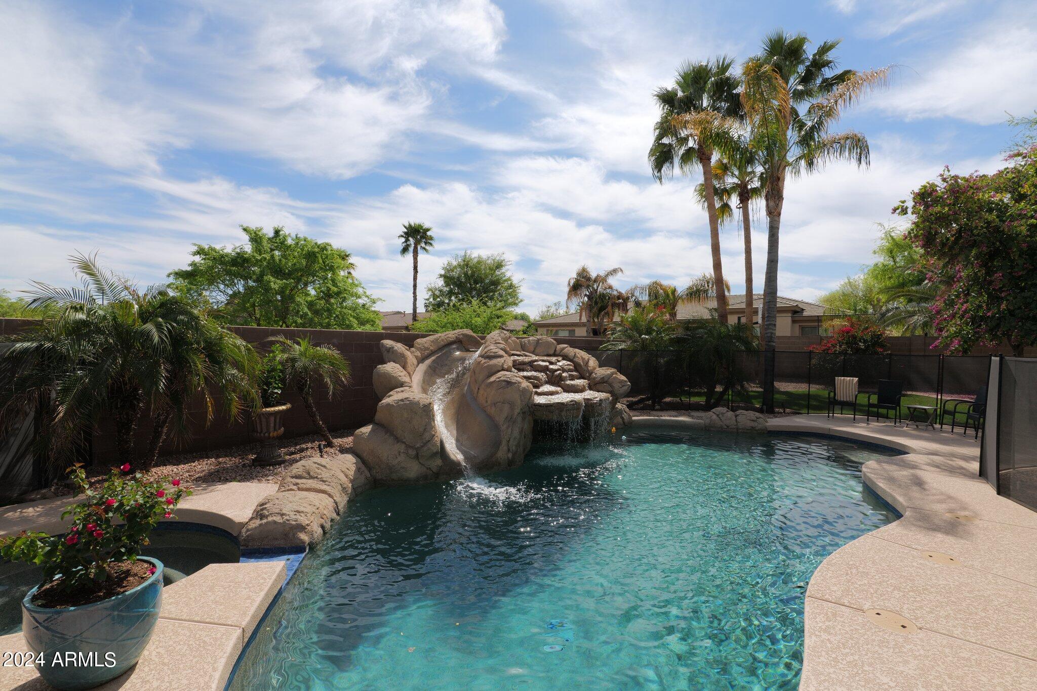 2517 S CONSTELLATION Way