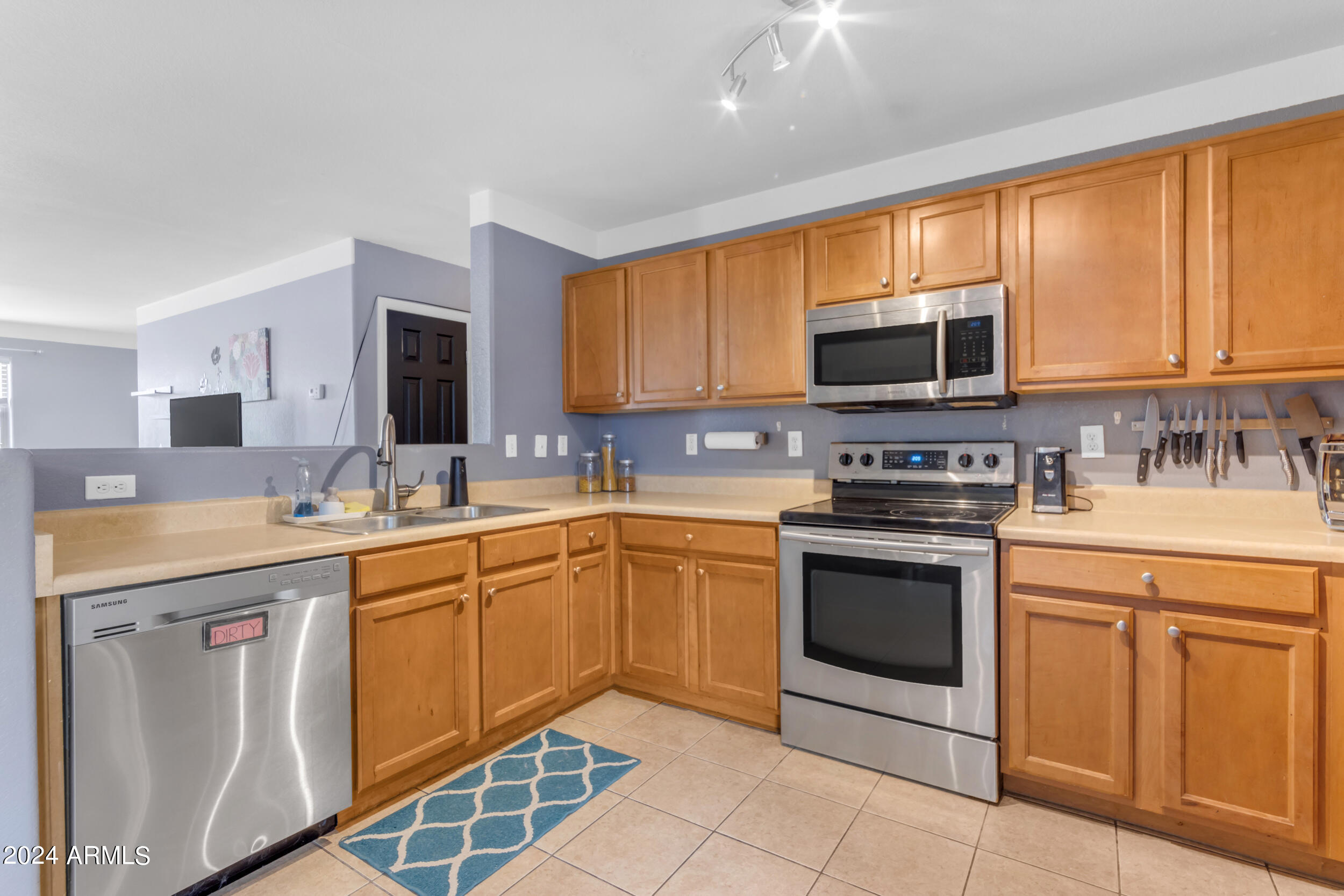 30591 N DESERT STAR Drive