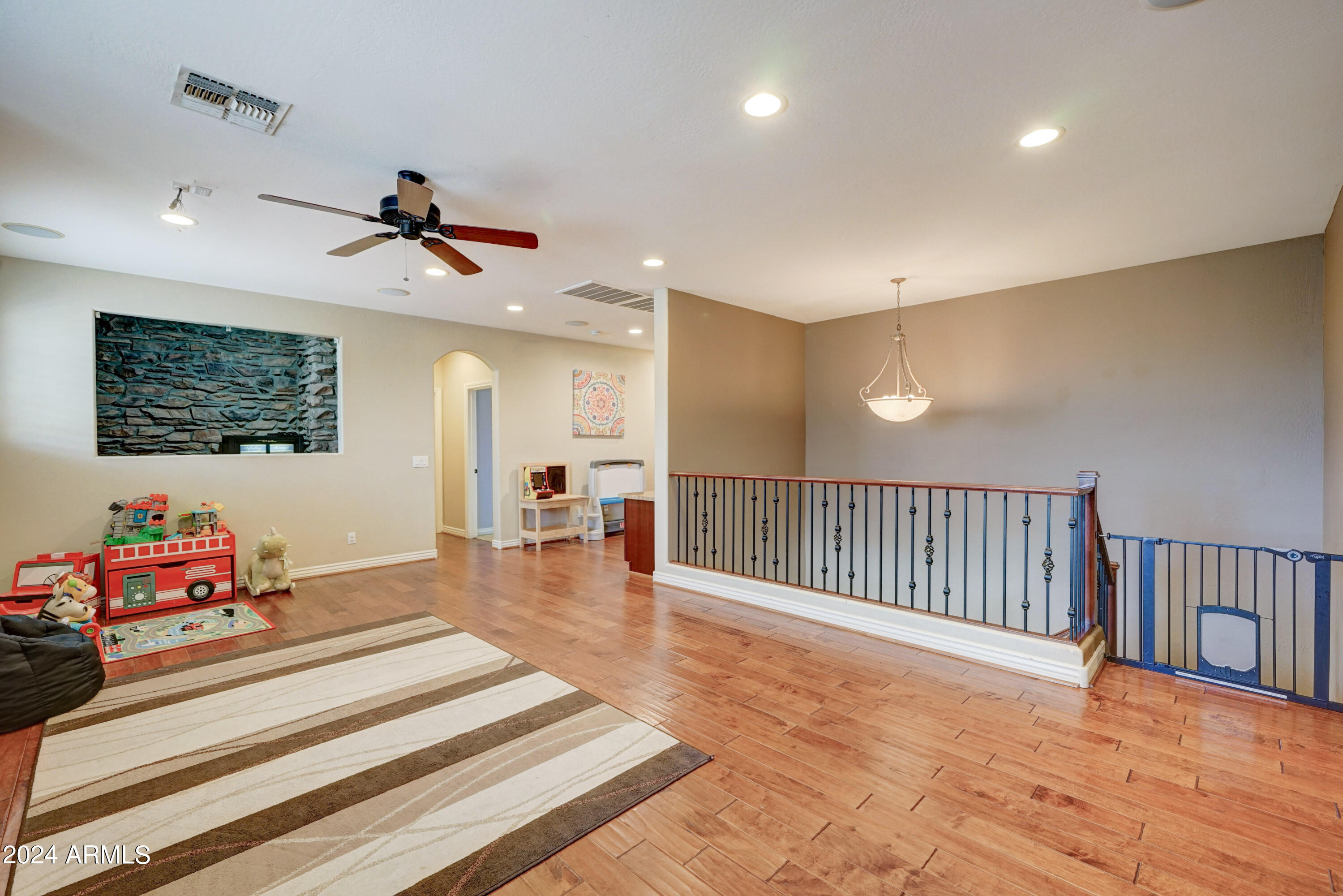 4730 S EMERY