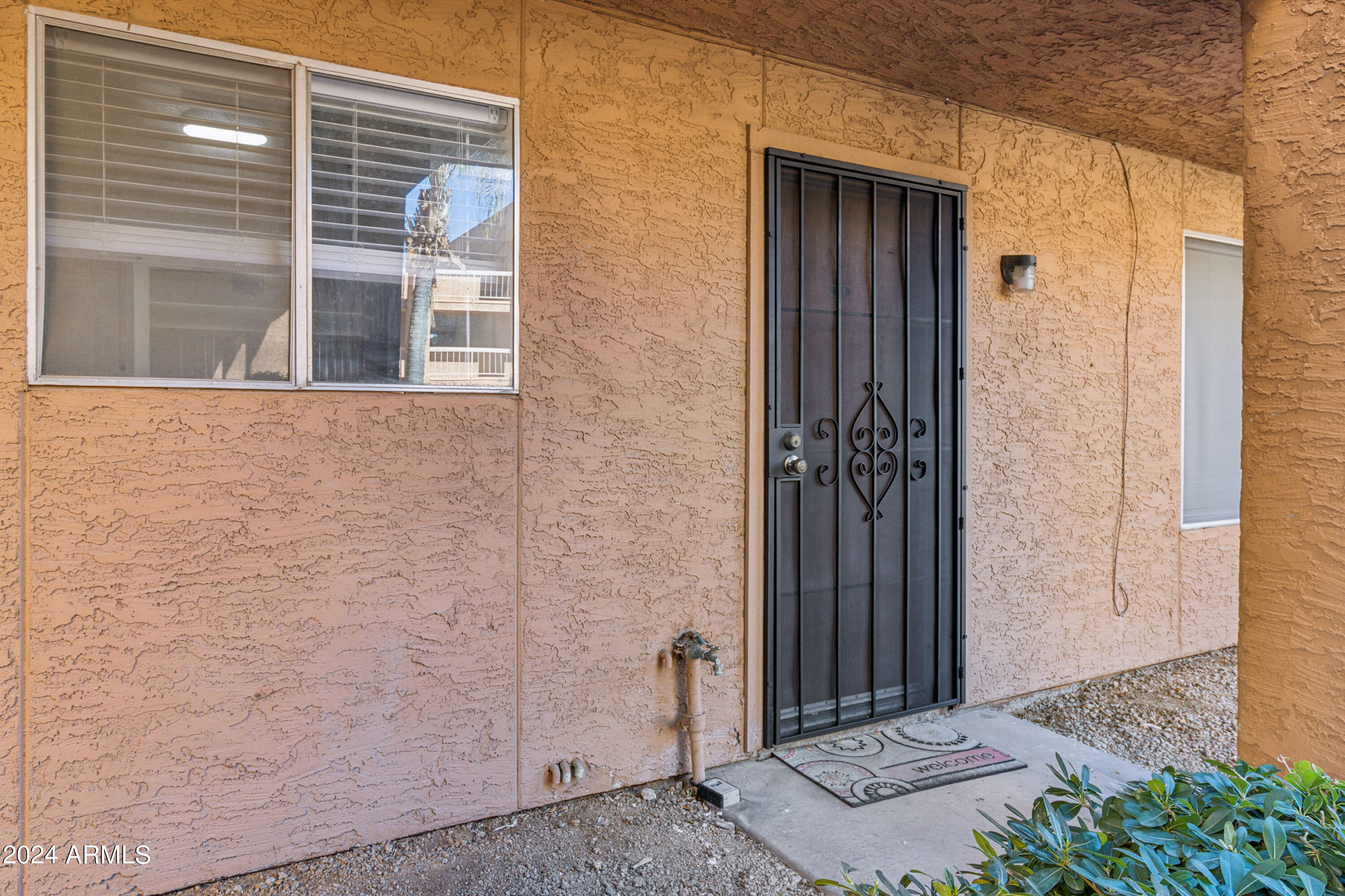7494 E EARLL Drive, 111