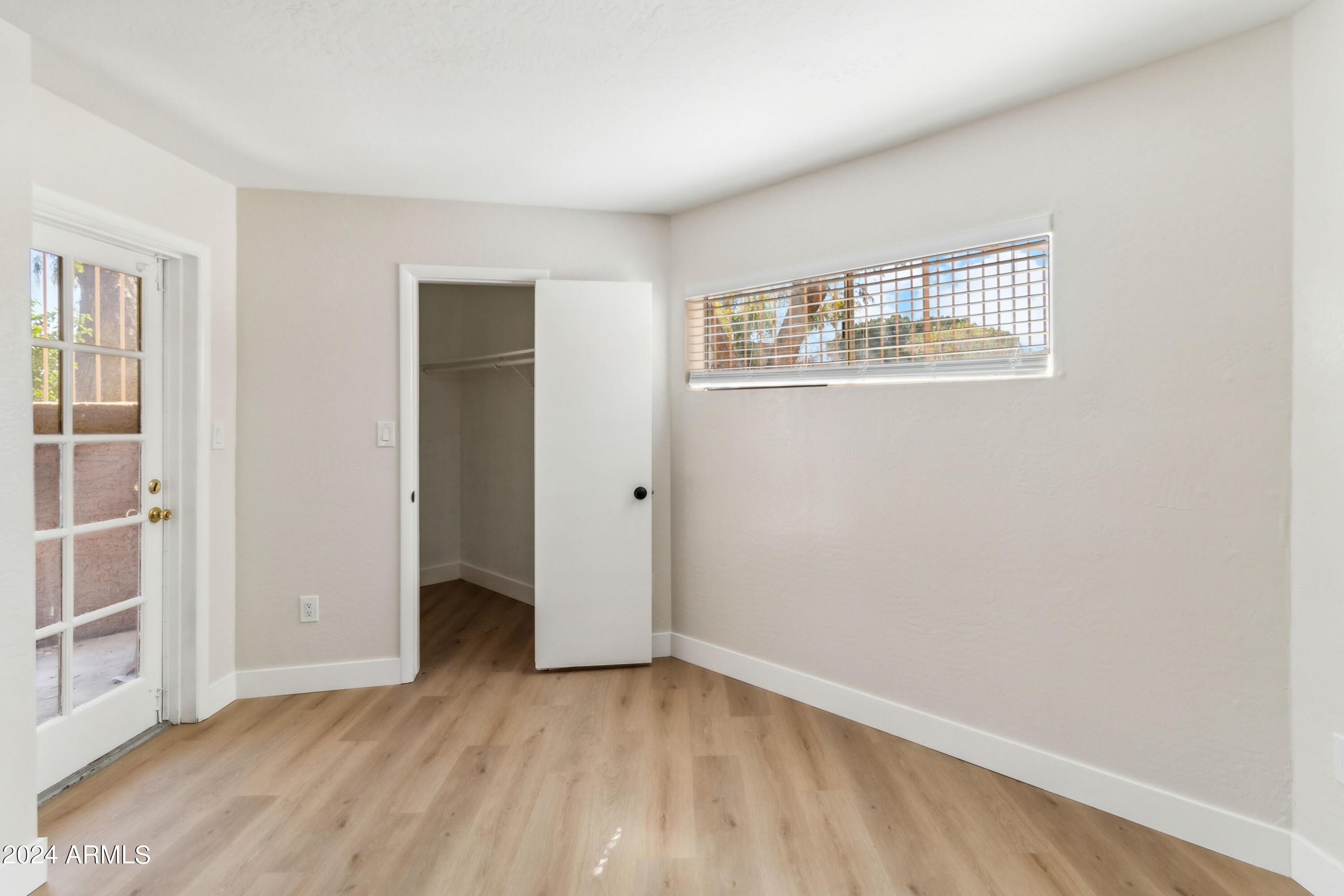 7494 E EARLL Drive, 111