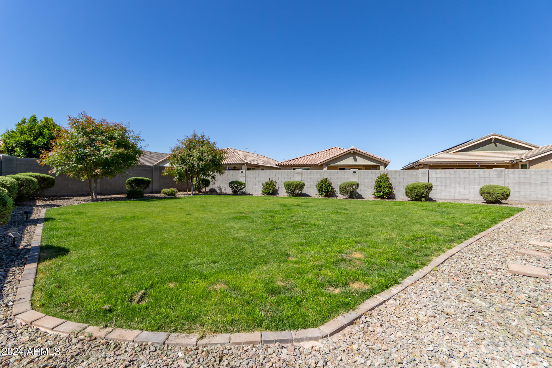 41373 W CARLISLE Lane