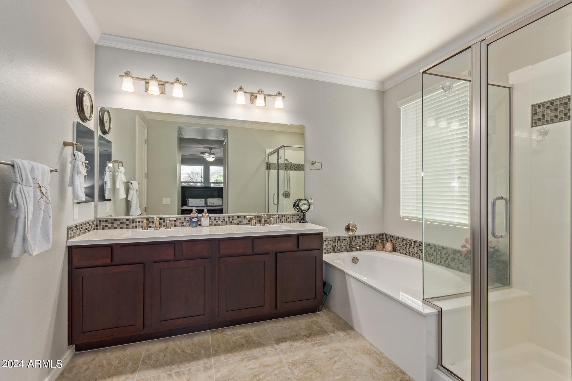 41373 W CARLISLE Lane