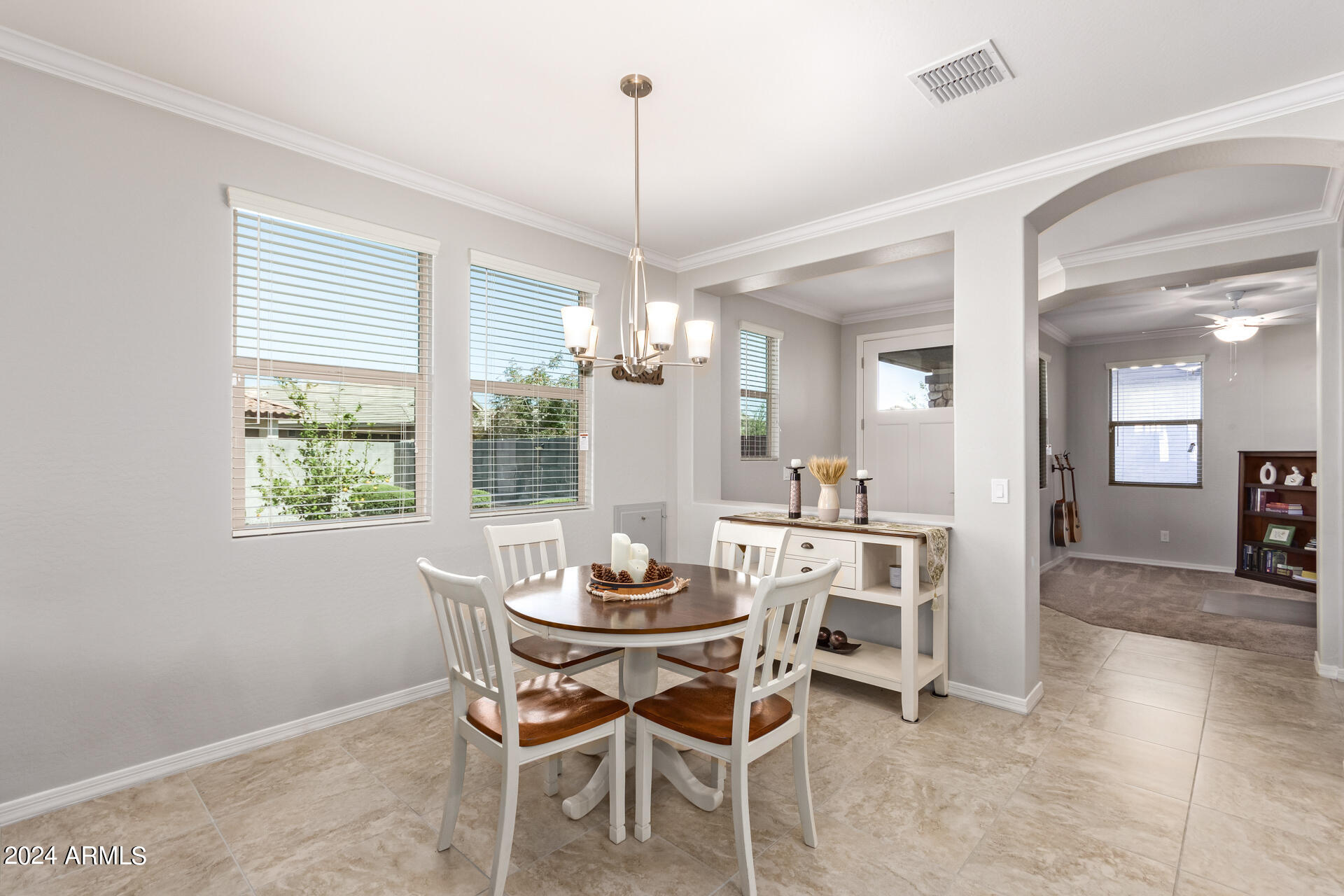 41373 W CARLISLE Lane