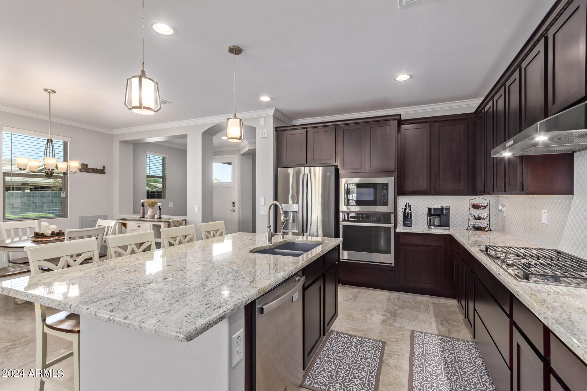 41373 W CARLISLE Lane