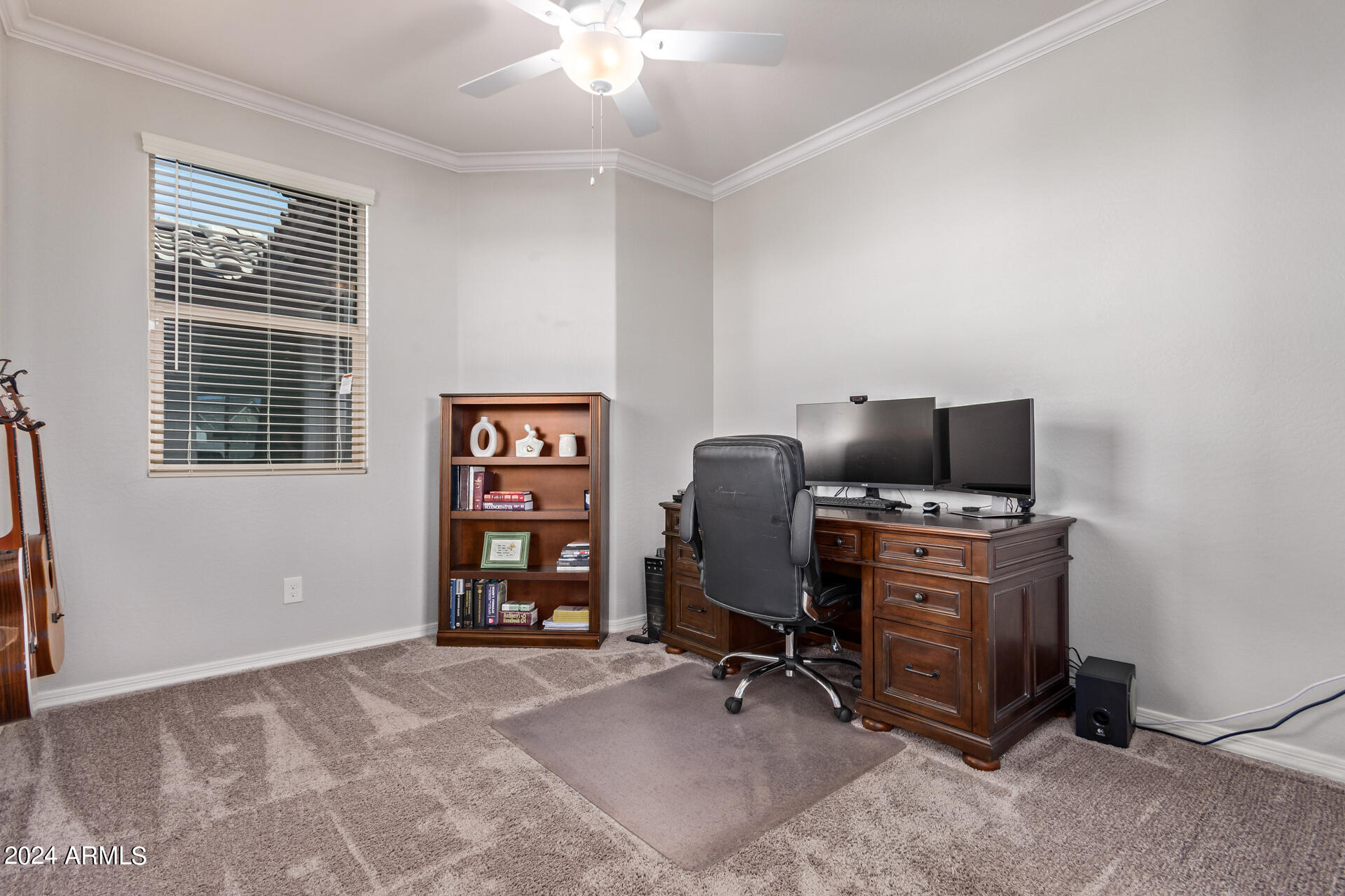 41373 W CARLISLE Lane