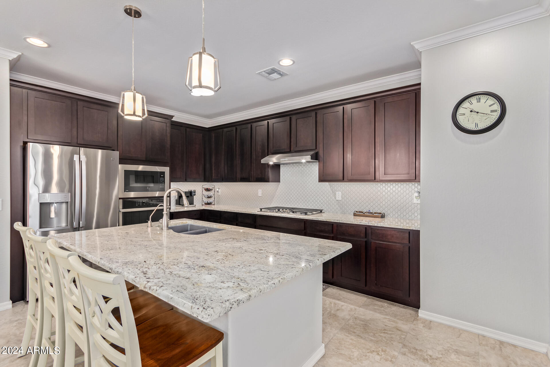 41373 W CARLISLE Lane