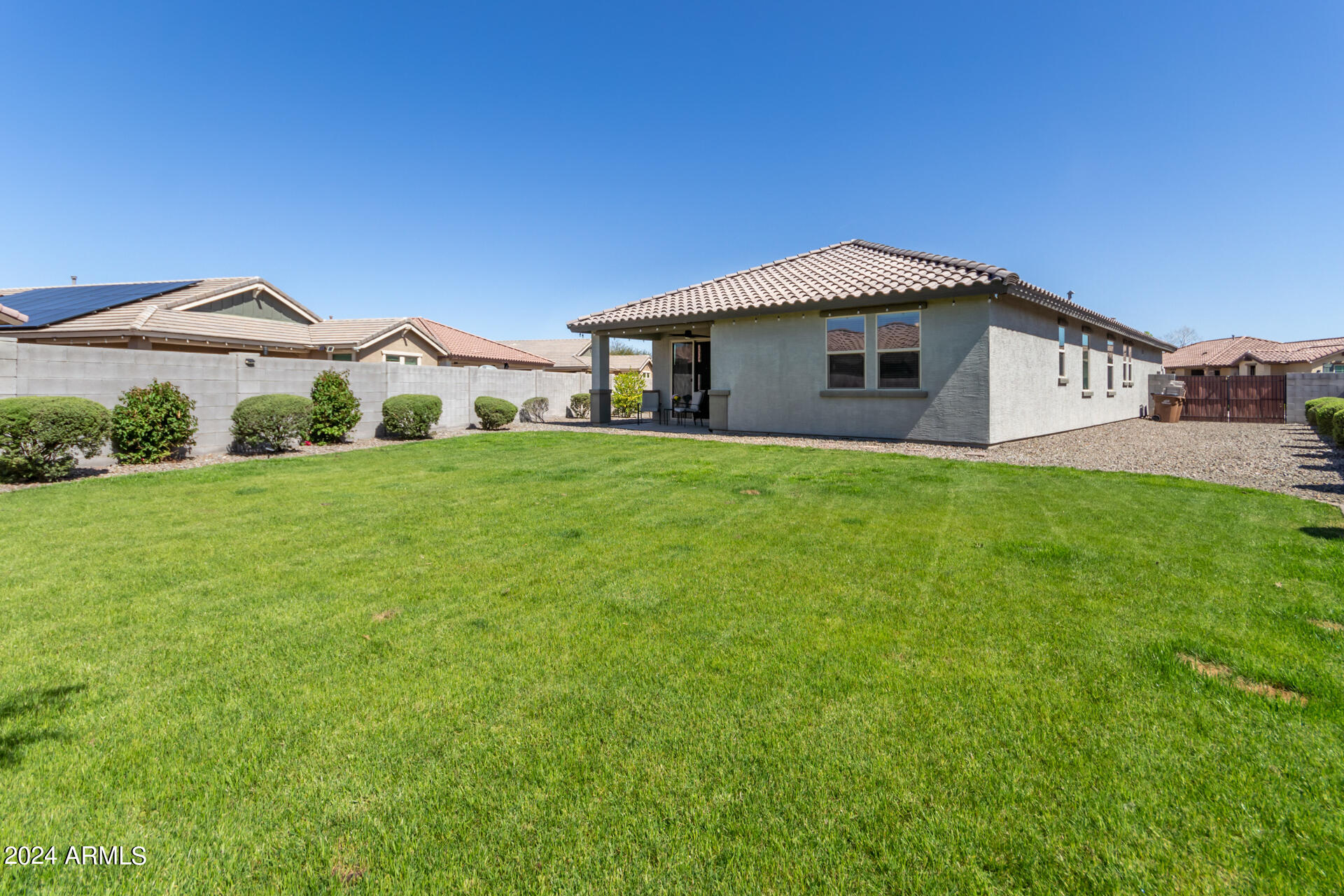 41373 W CARLISLE Lane