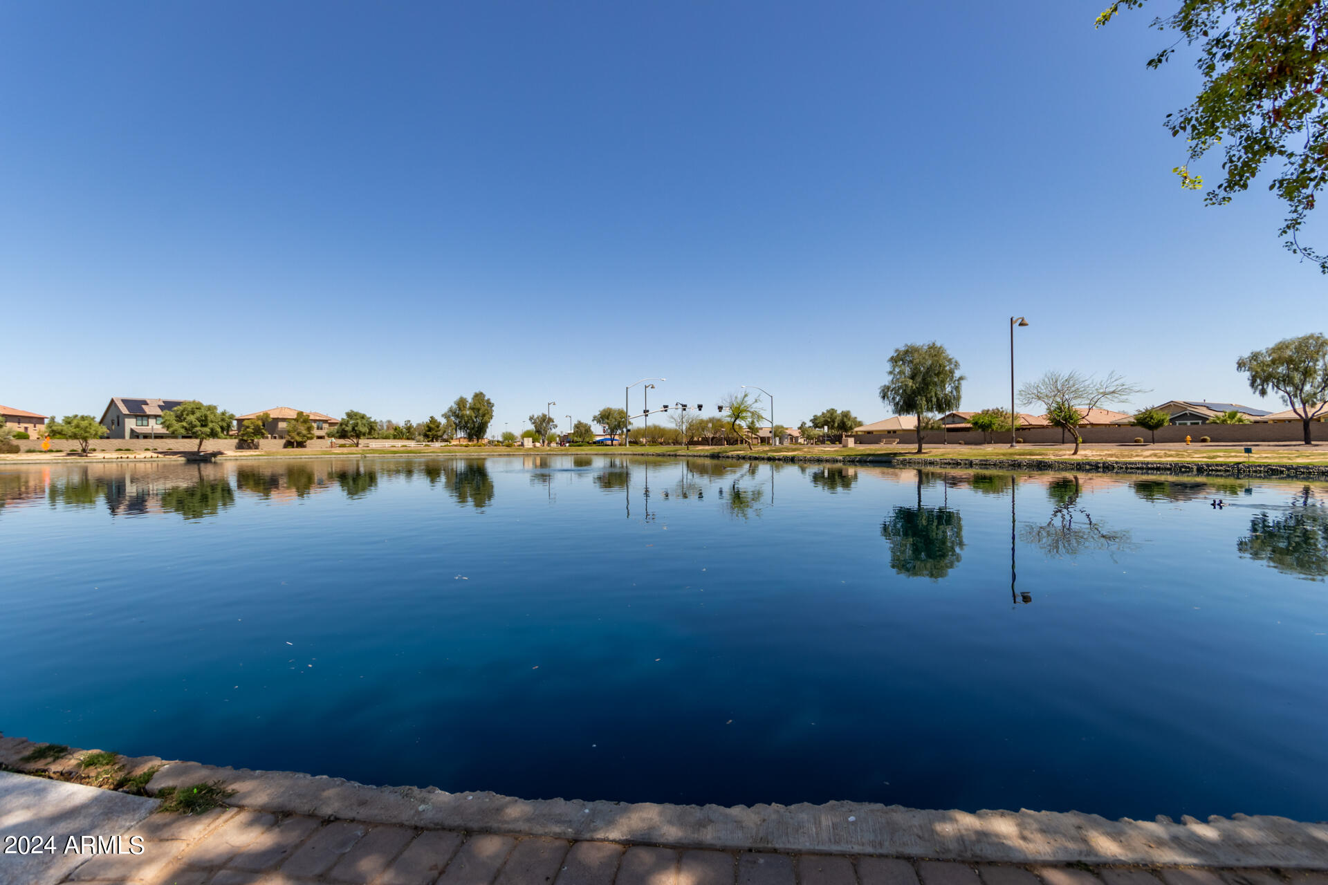 41373 W CARLISLE Lane
