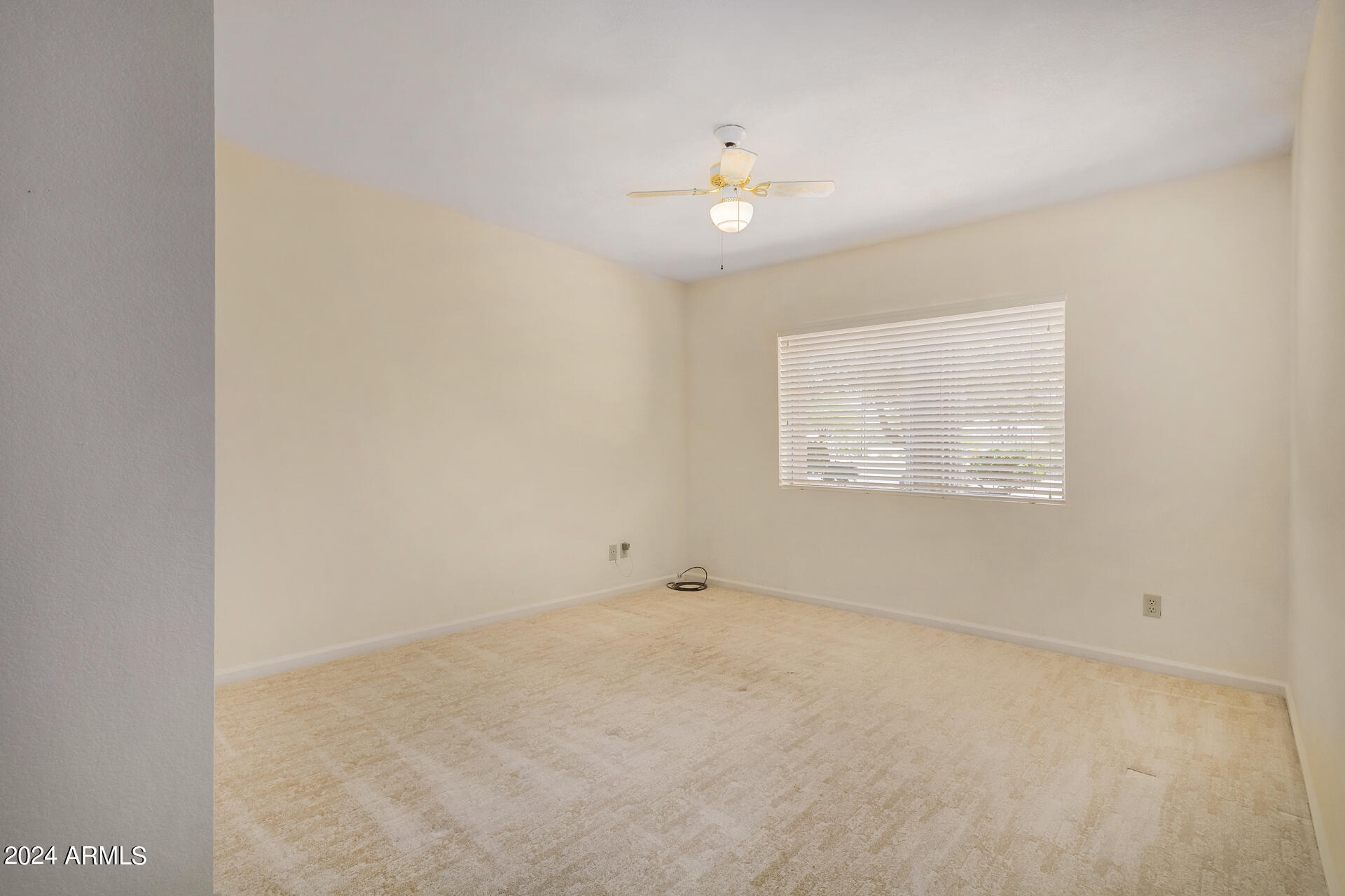 1138 E ACOMA Drive