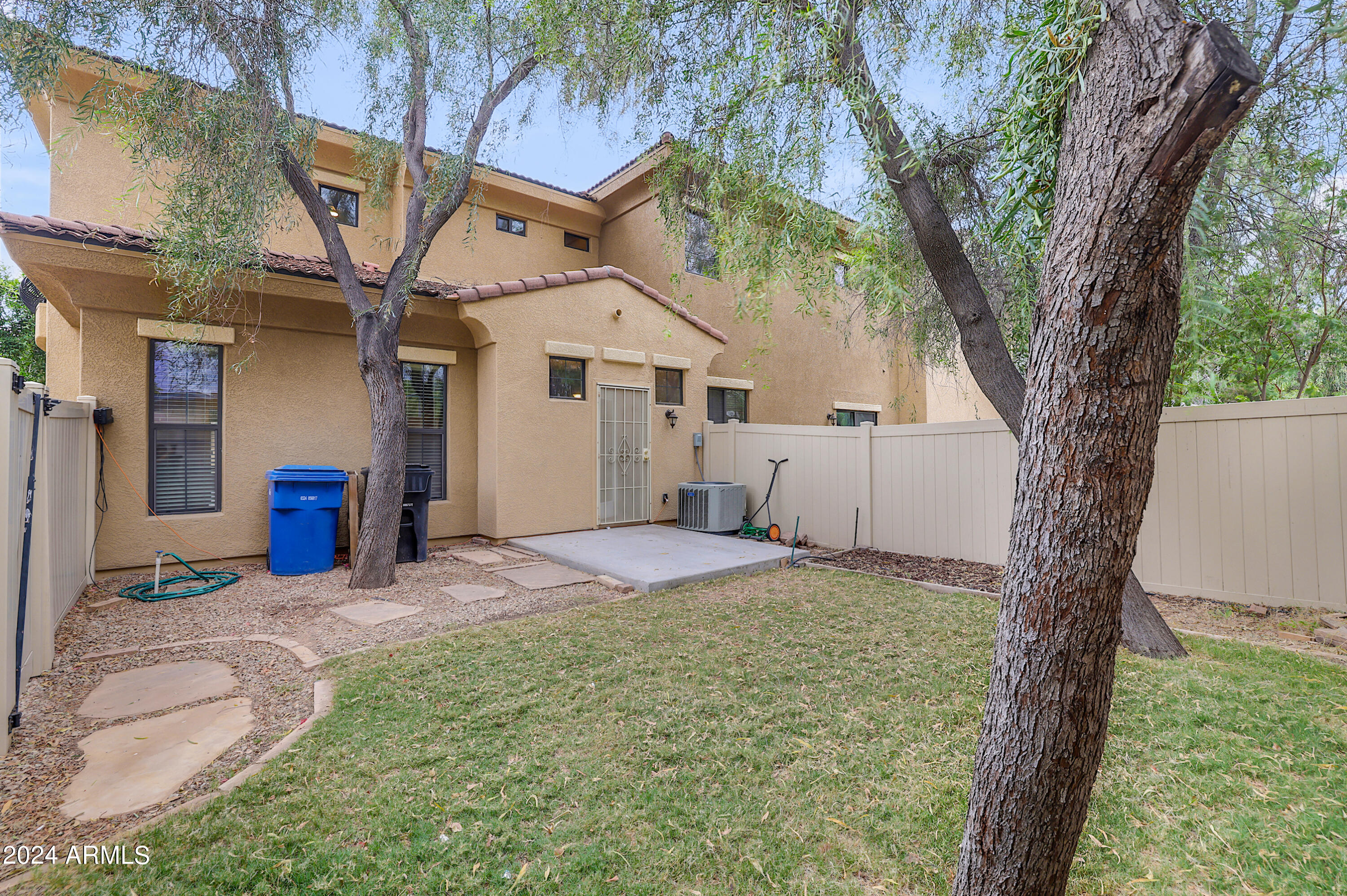 1367 S COUNTRY CLUB Drive, 1211