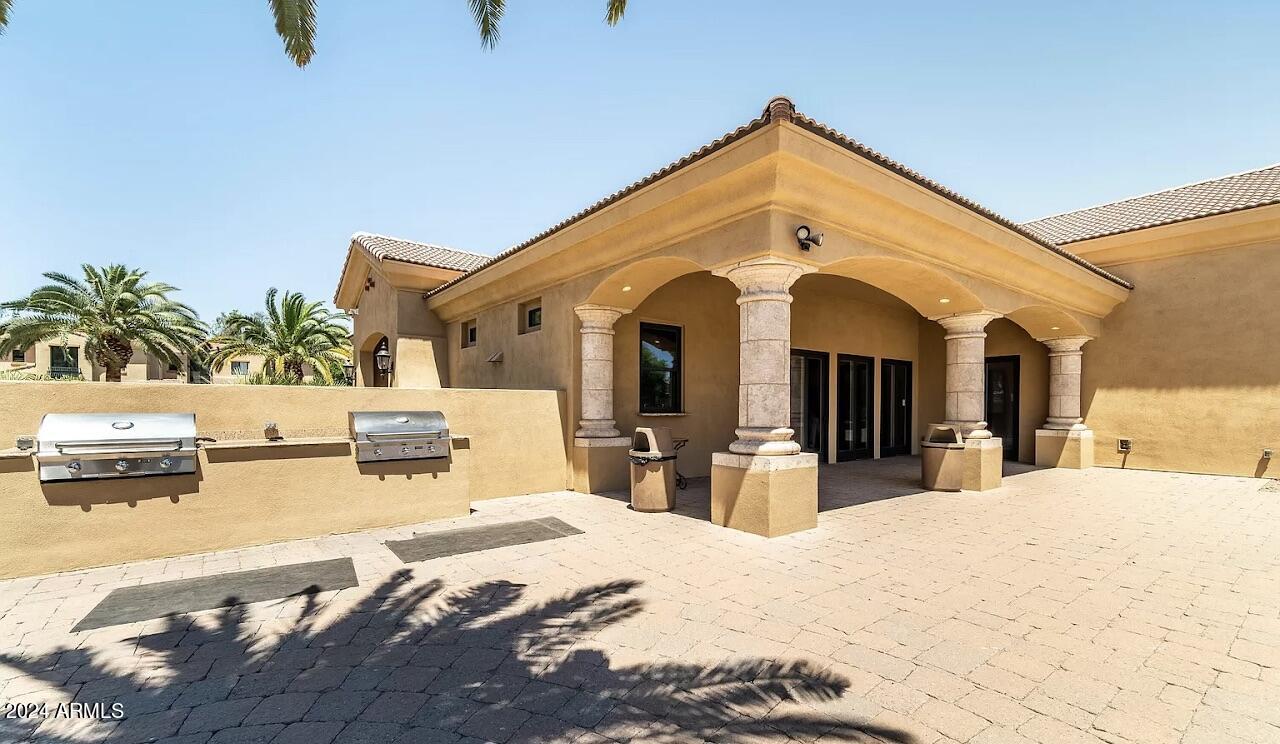 1367 S COUNTRY CLUB Drive, 1211