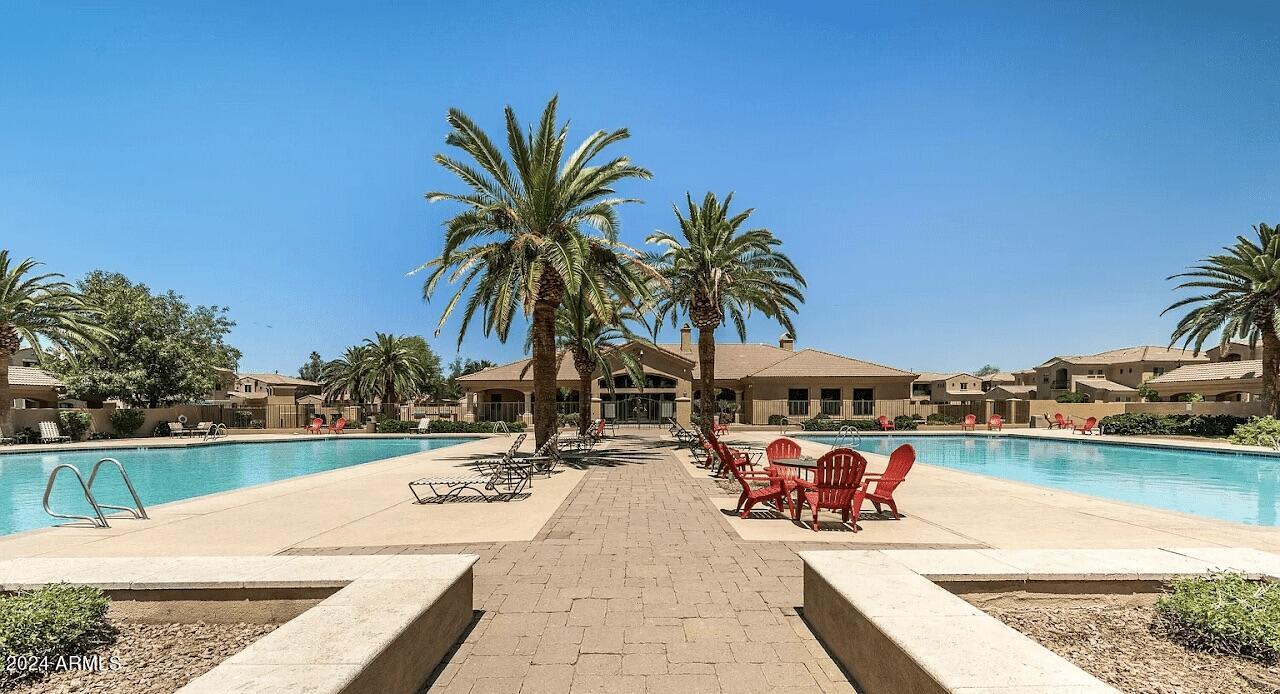 1367 S COUNTRY CLUB Drive, 1211