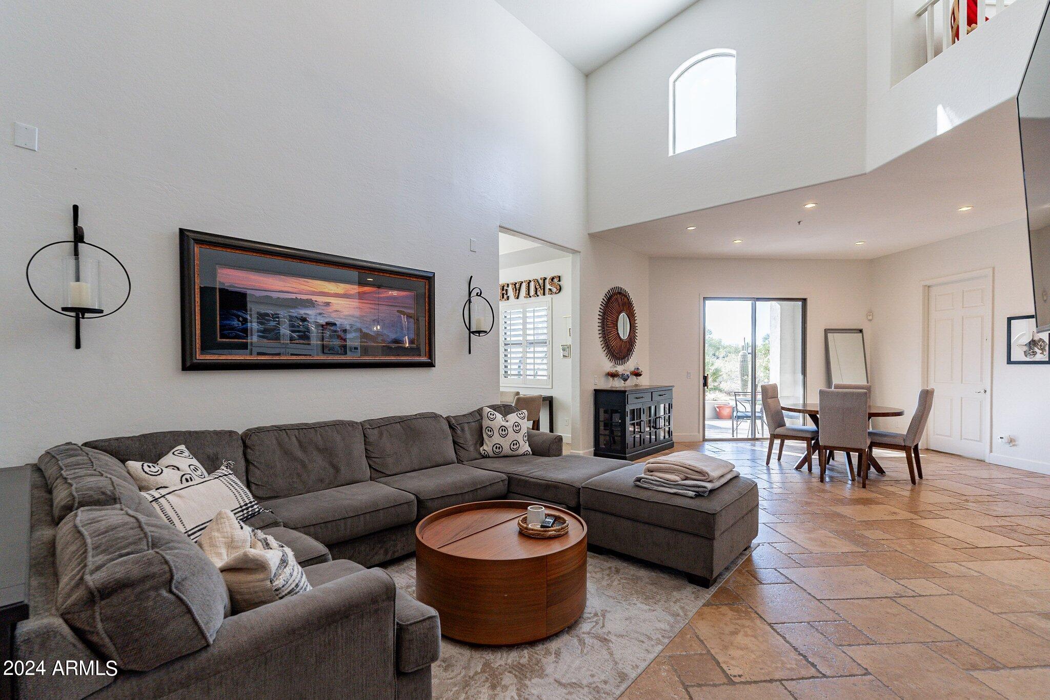 20802 N GRAYHAWK Drive, 1185