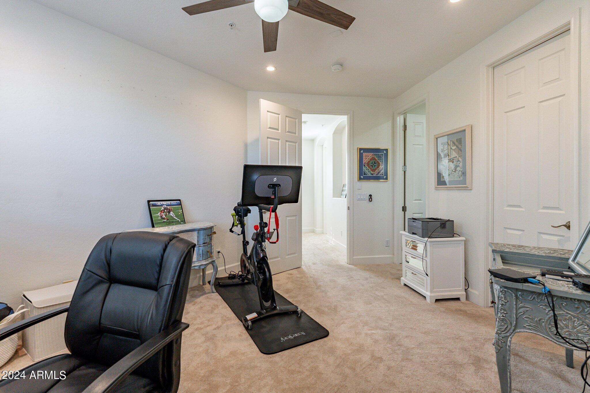 20802 N GRAYHAWK Drive, 1185