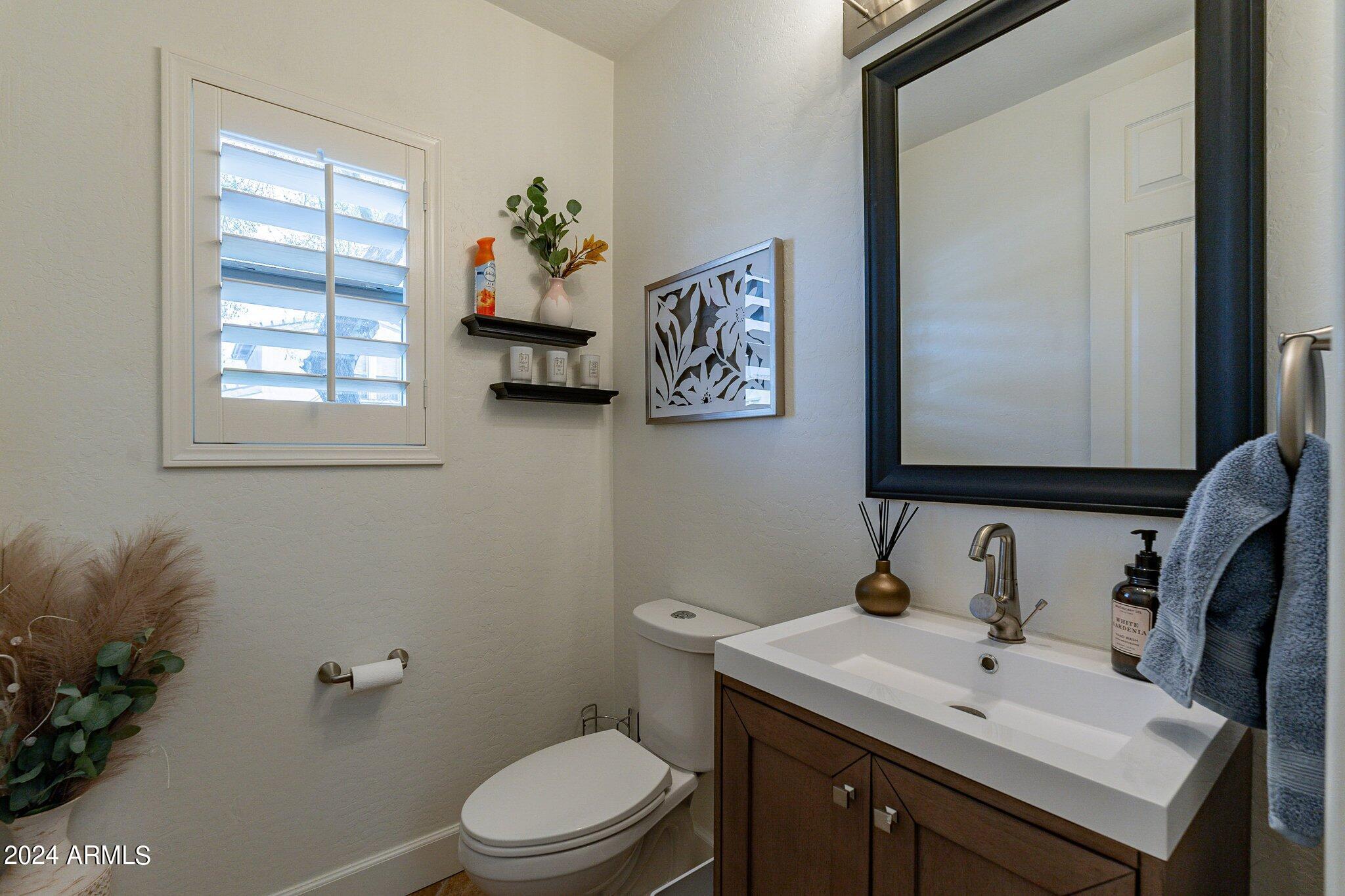 20802 N GRAYHAWK Drive, 1185