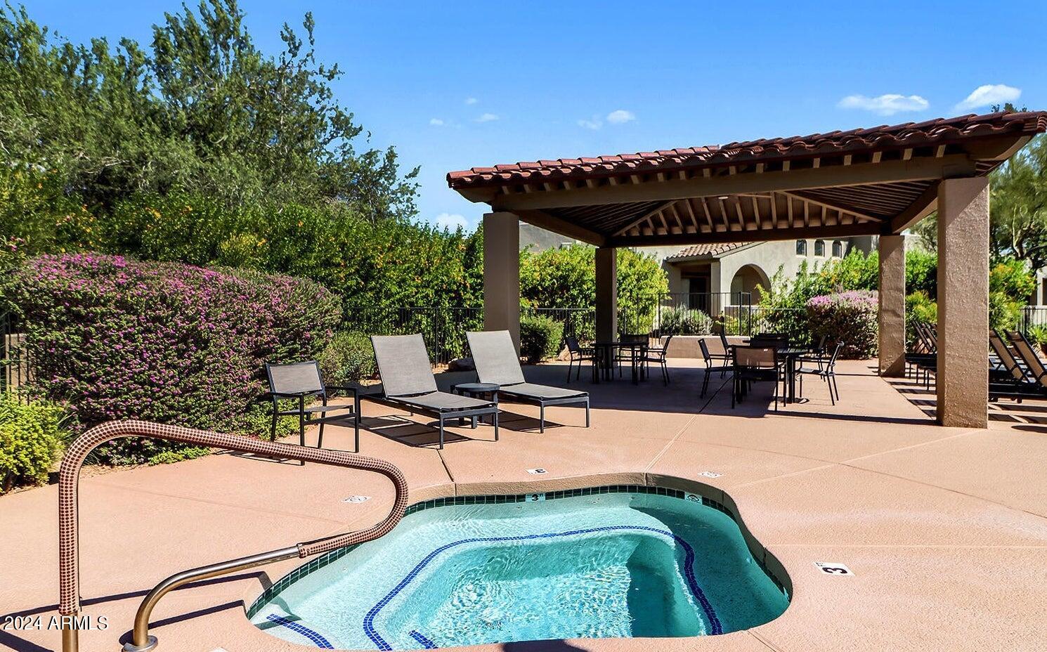 20802 N GRAYHAWK Drive, 1185