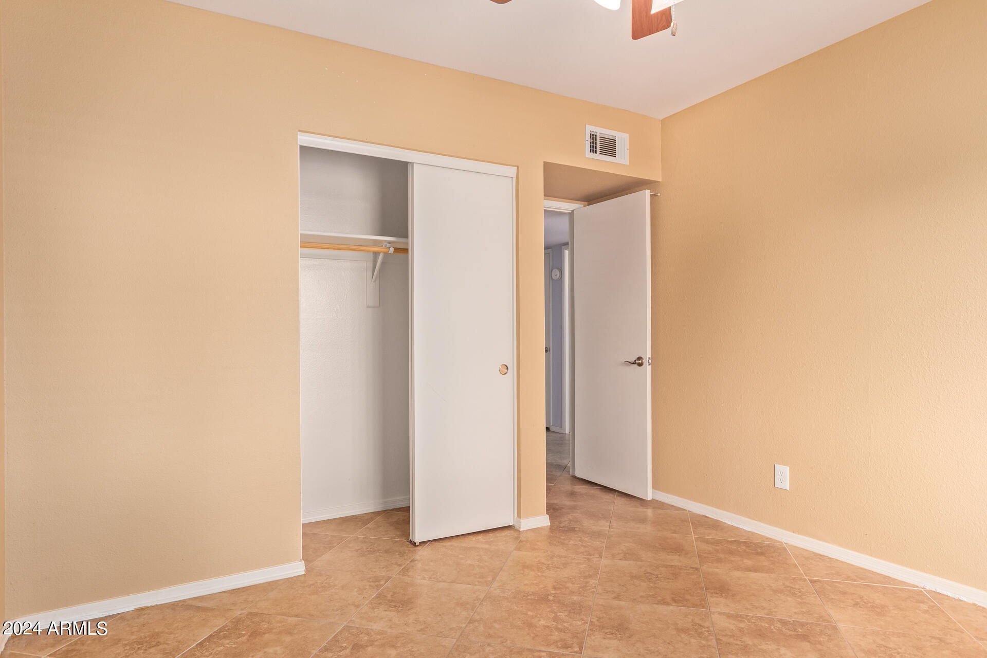 2120 E VILLA Court