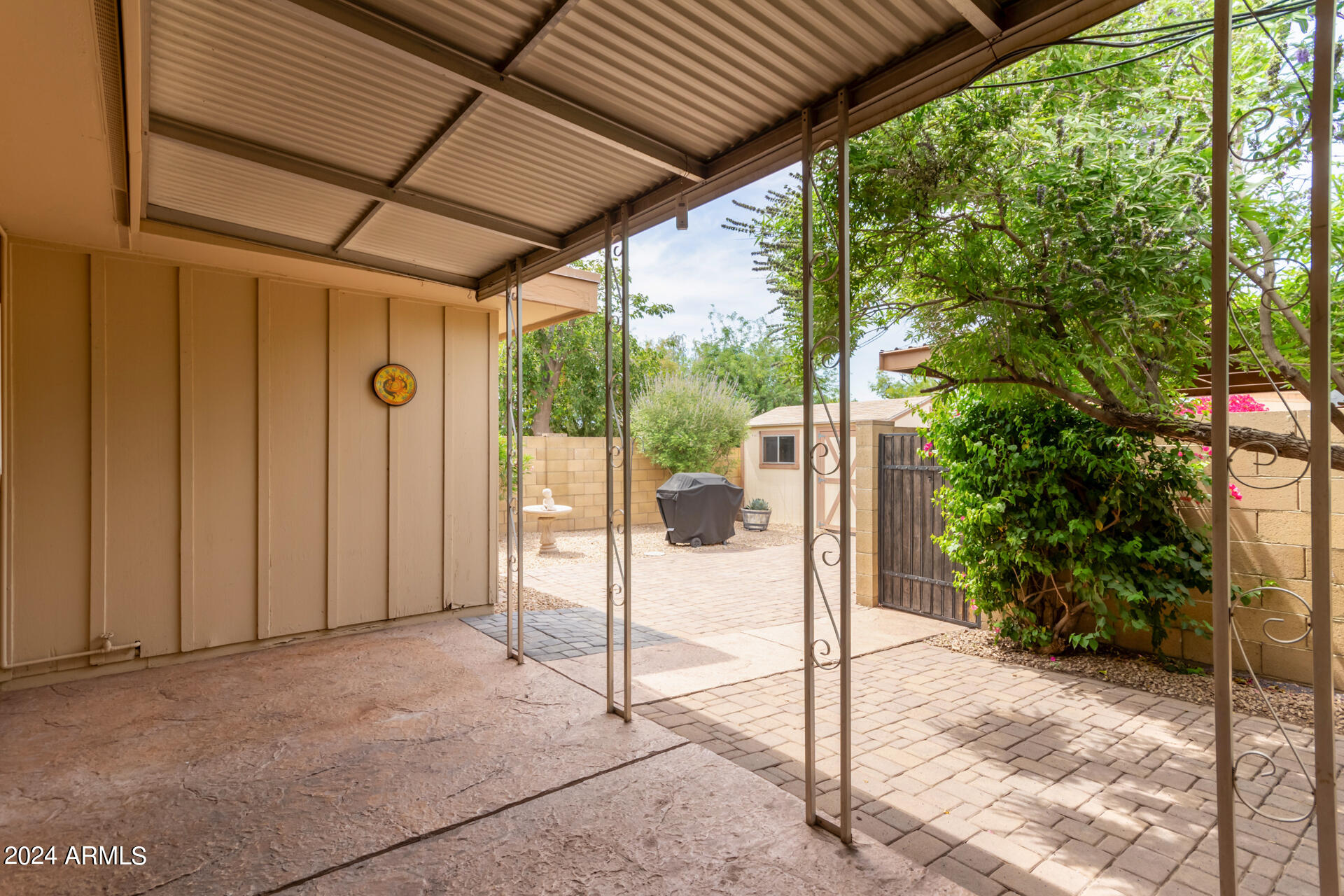 2120 E VILLA Court