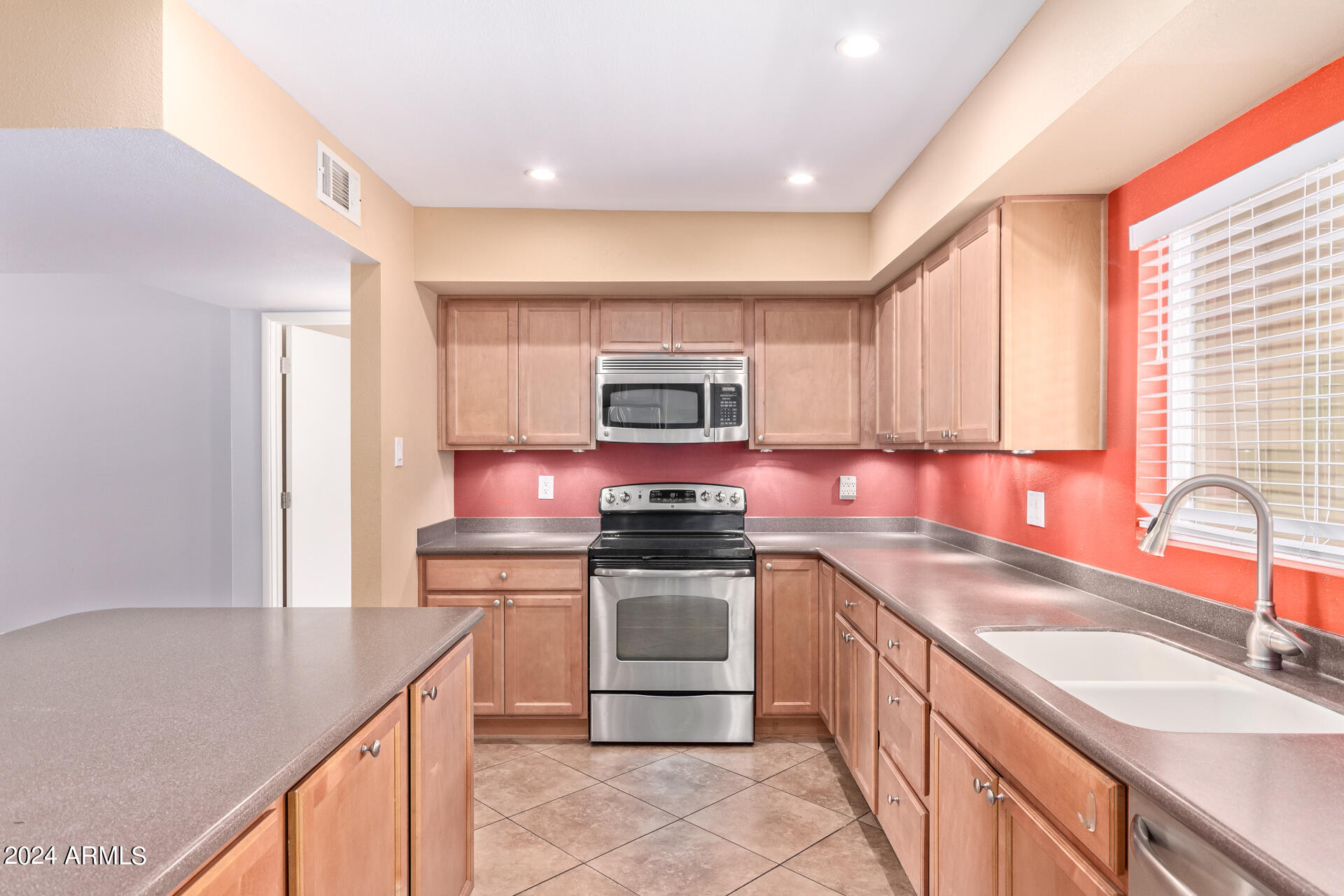 2120 E VILLA Court