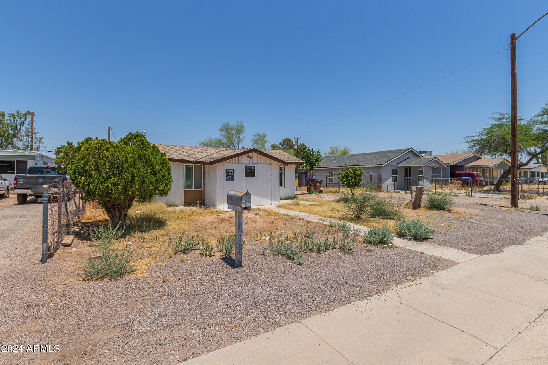 446 W BEALEY Avenue