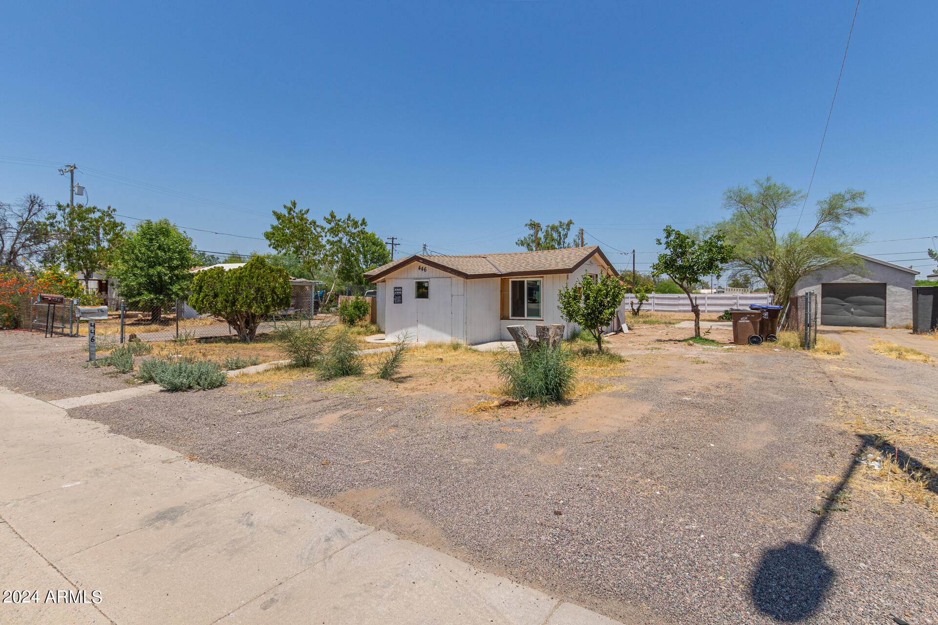 446 W BEALEY Avenue