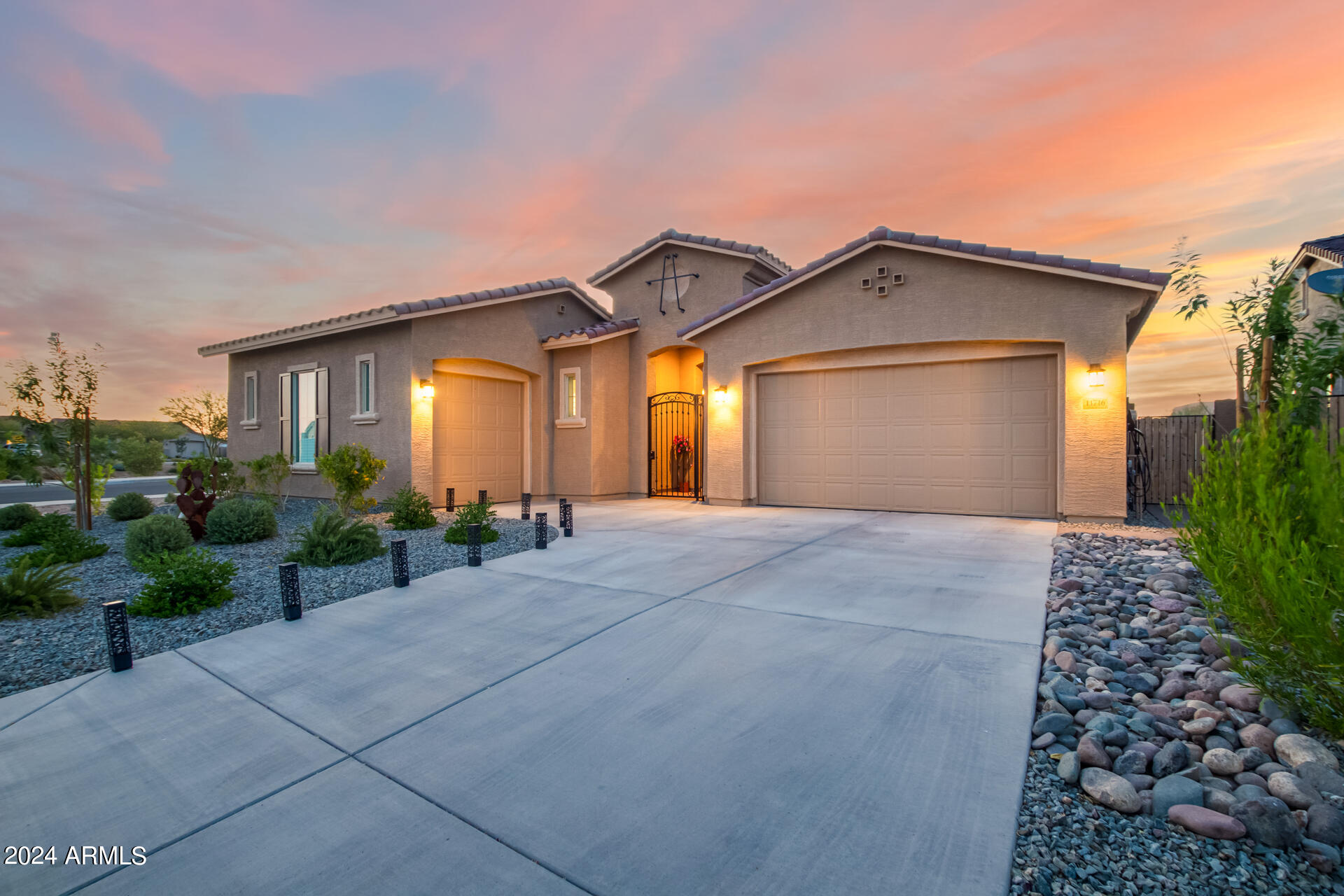 11716 E CROOKED CREEK Place