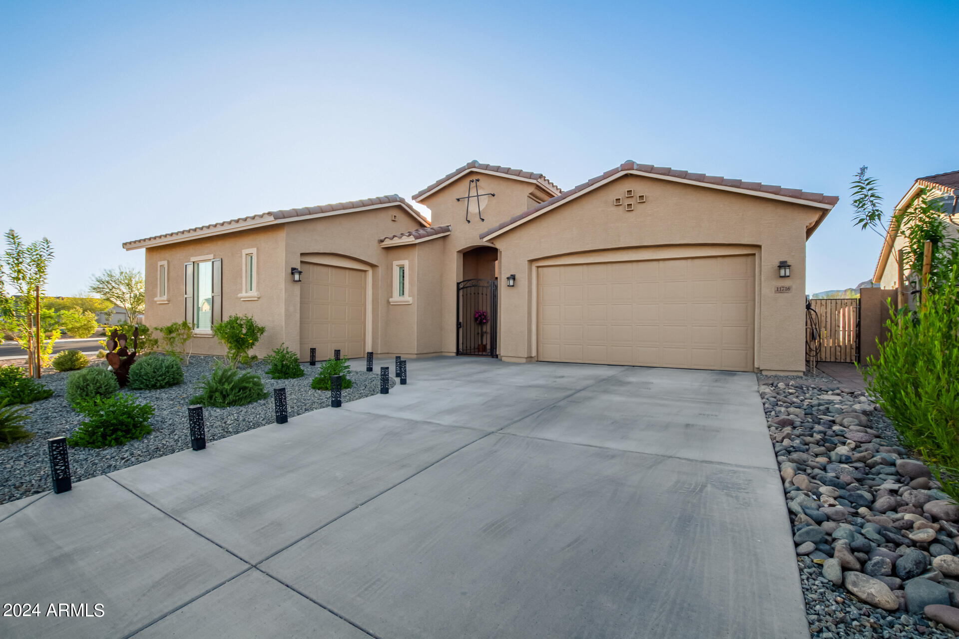 11716 E CROOKED CREEK Place