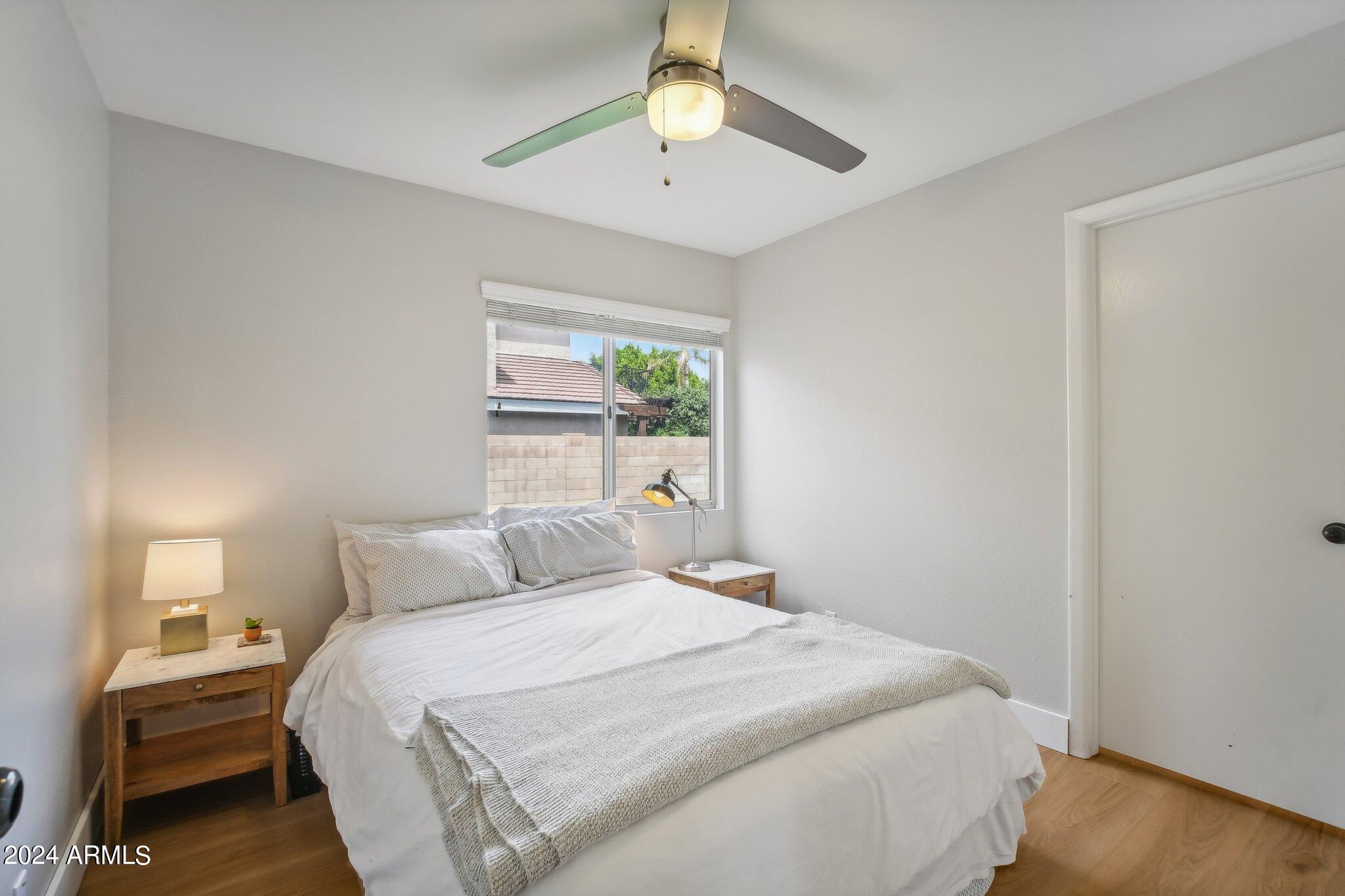 3364 E MENADOTA Drive